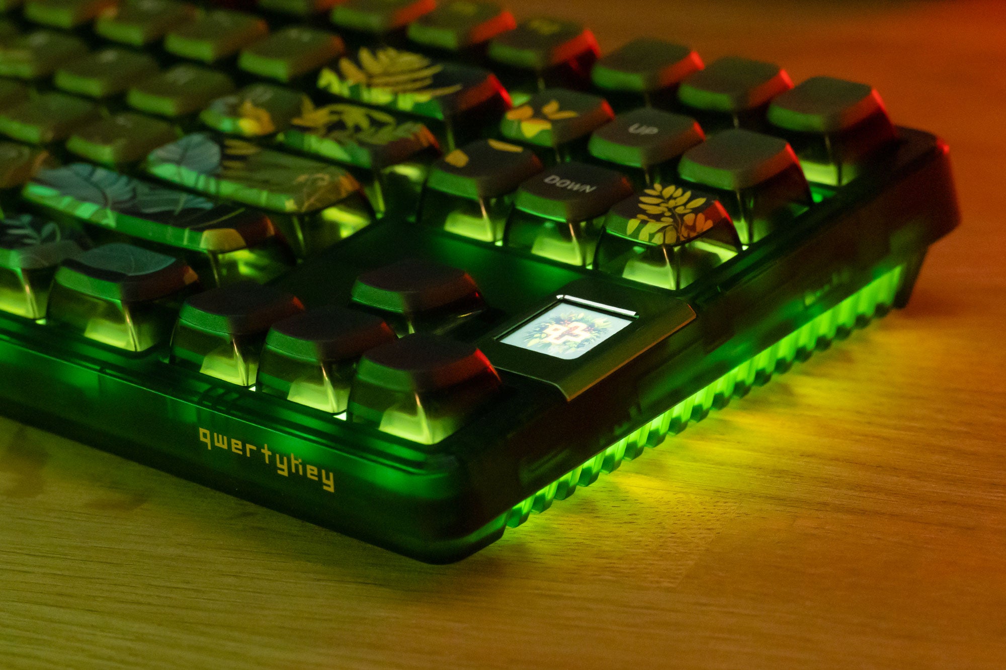 QwertyKey80 Leaf Bluetooth Vezeték nélküli Hotswap RGB QMK/VIA Gasket Rögzített Mechanikus Játékbillentyűzet Képernyővel
