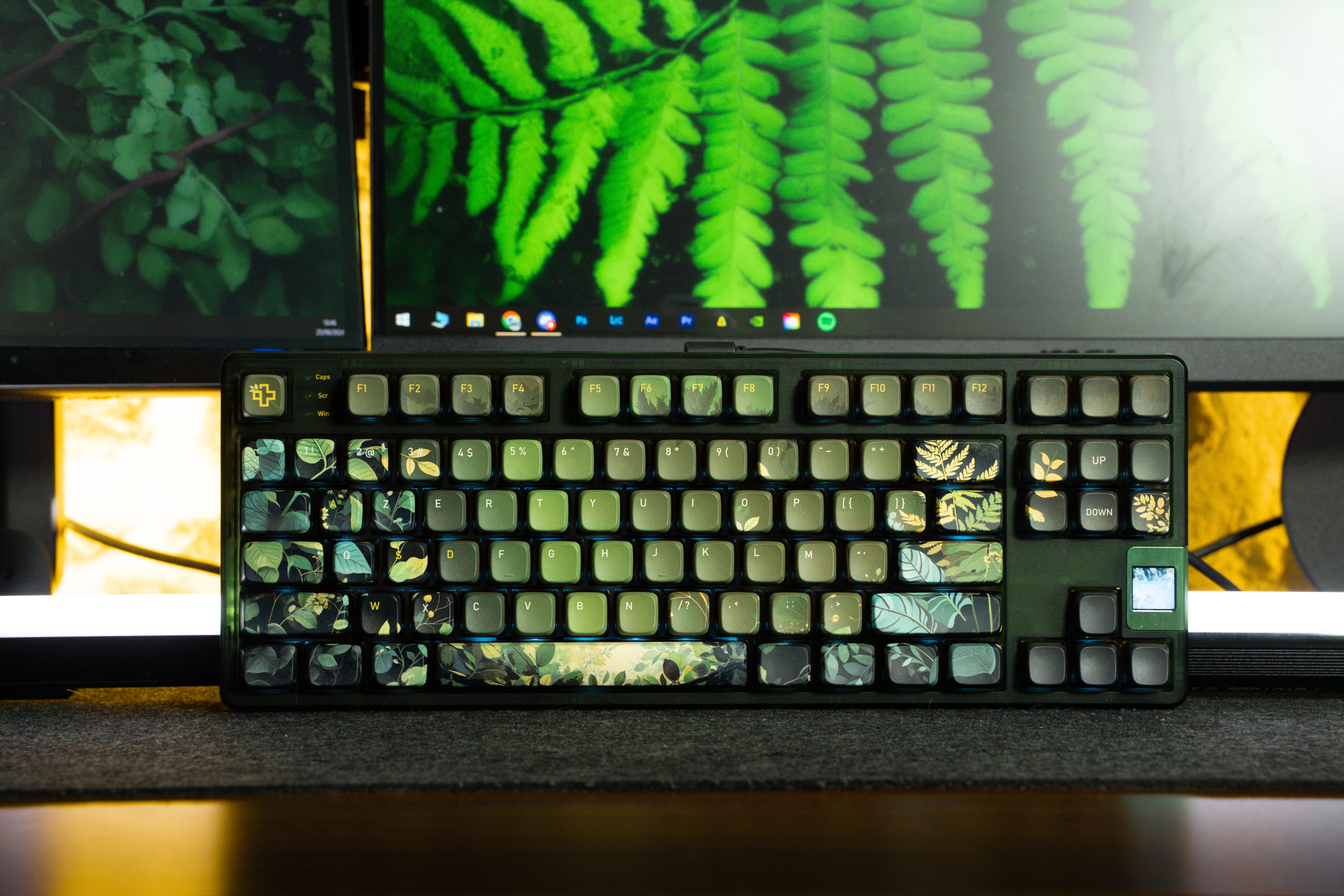 QwertyKey80 Leaf Bluetooth Vezeték nélküli Hotswap RGB QMK/VIA Gasket Rögzített Mechanikus Játékbillentyűzet Képernyővel