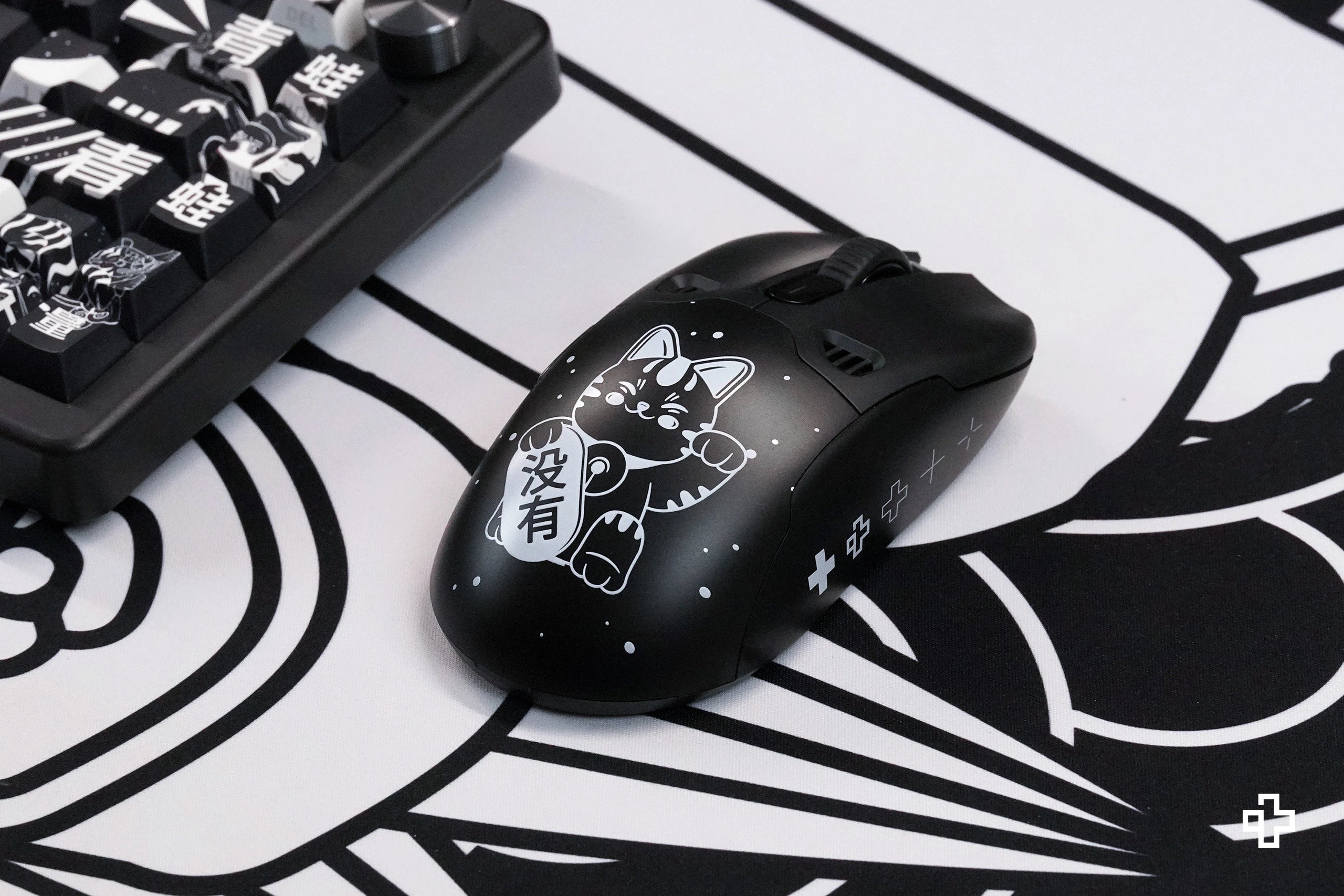 QKM1 MOMO Egérvédő Fólia Fekete