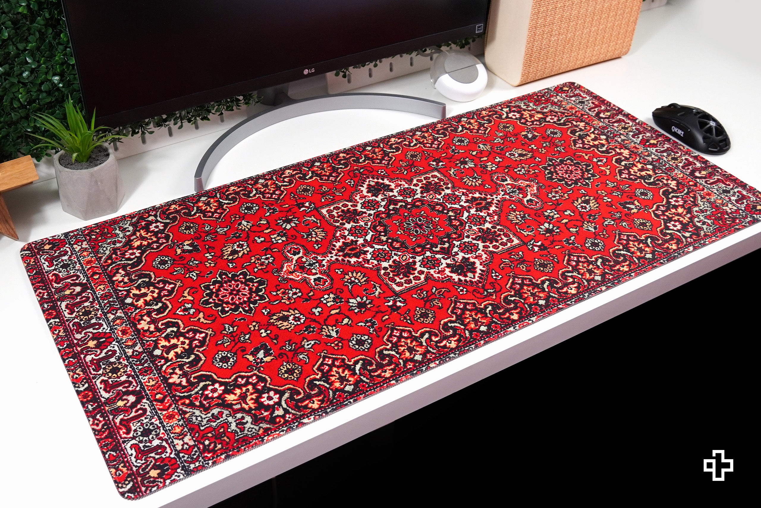 Deskmat Egérpad QwertyKey Balkáni 4mm varrott szélekkel