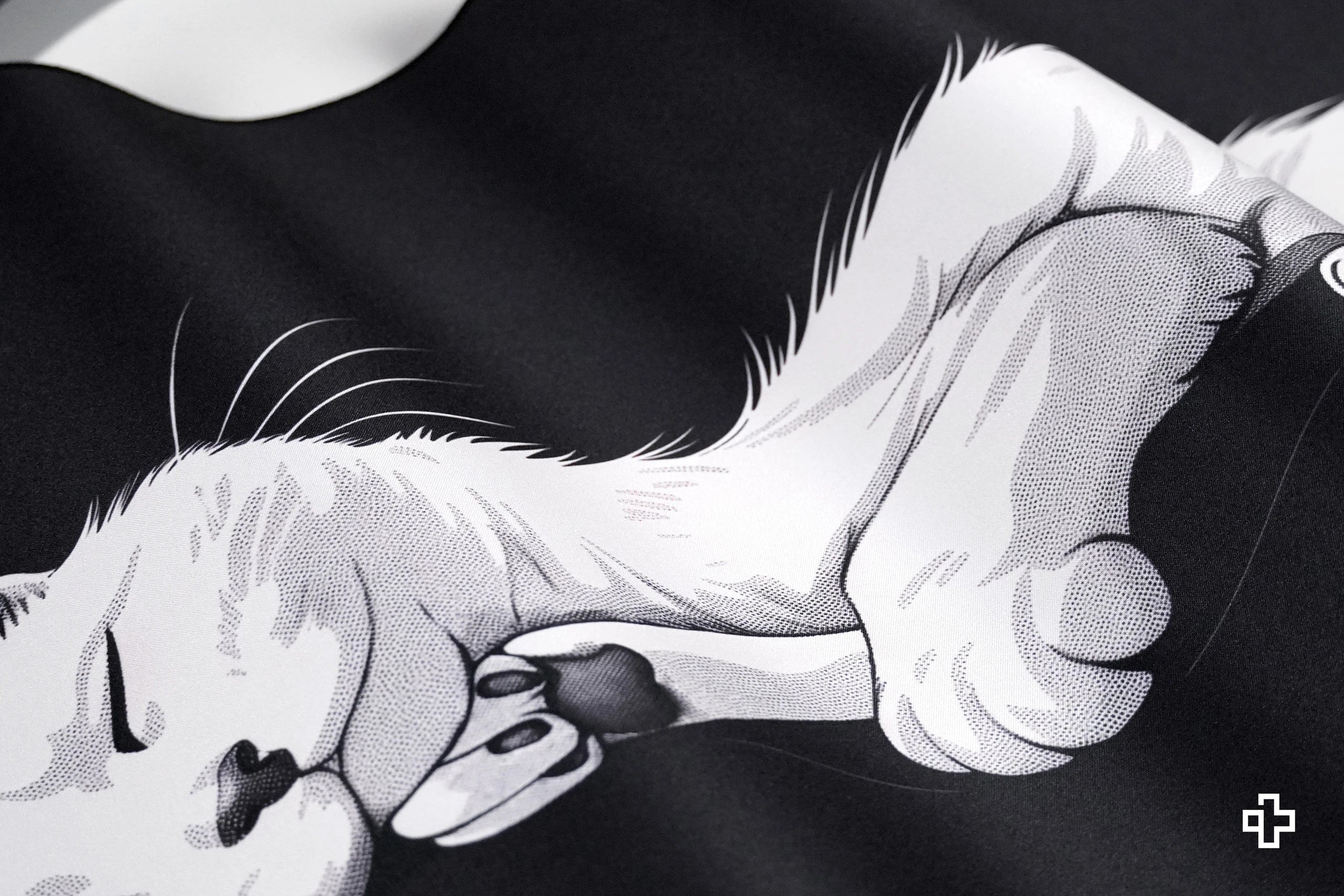 Deskmat Egéralj QwertyKey Fekete Macska 4mm szegélyezett szélek