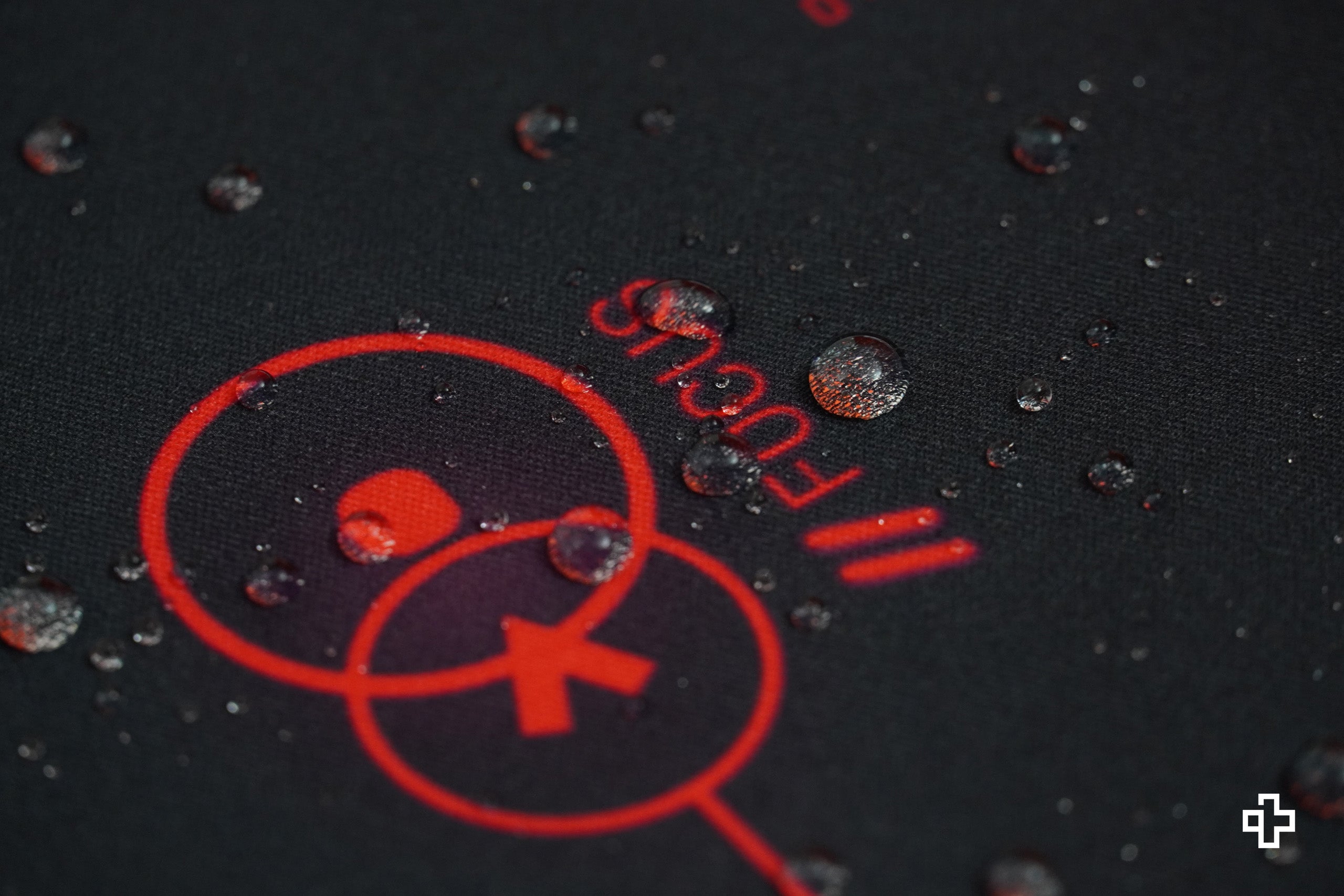 Mousepad QwertyKey QKM1 4mm varrott szélek gaming