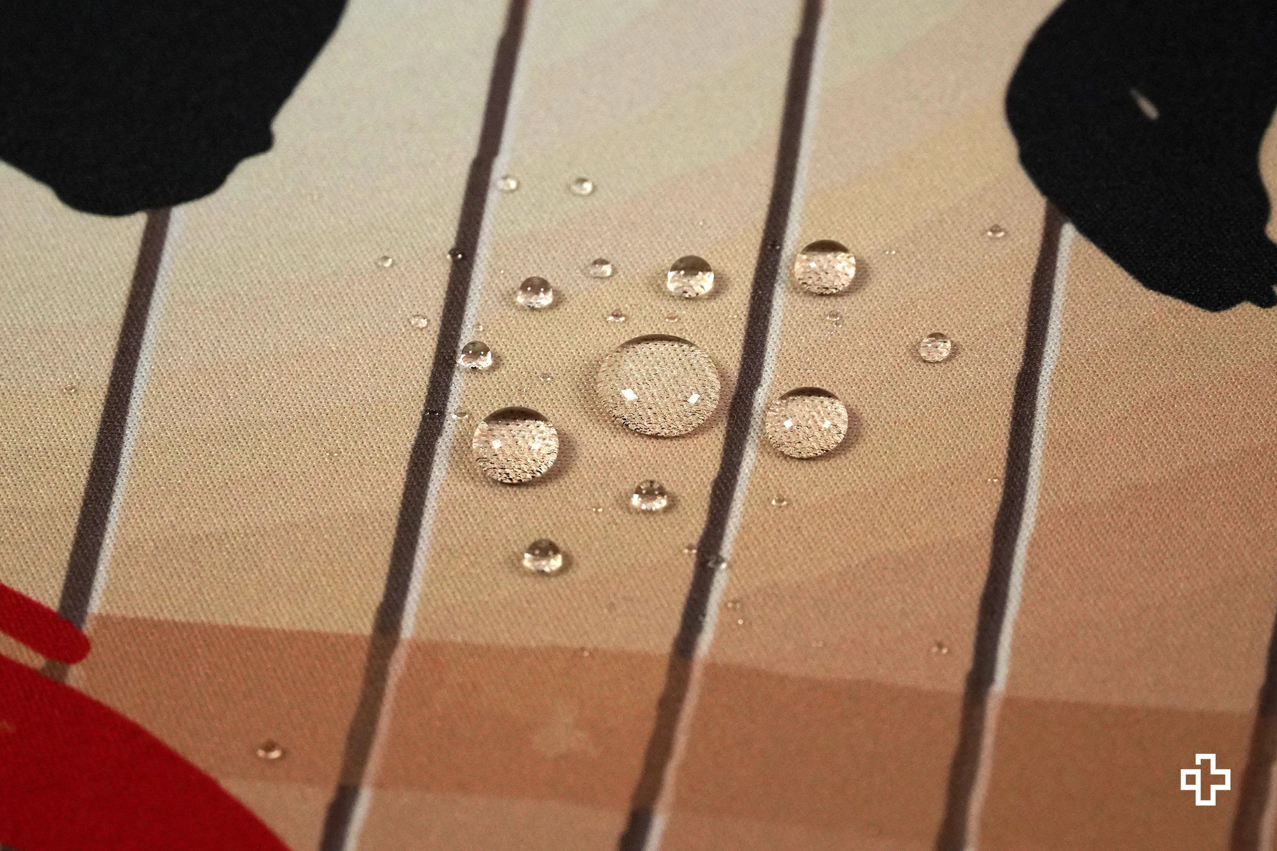 Deskmat egérpad QwertyKey Striker 4mm szegélyű varrattal