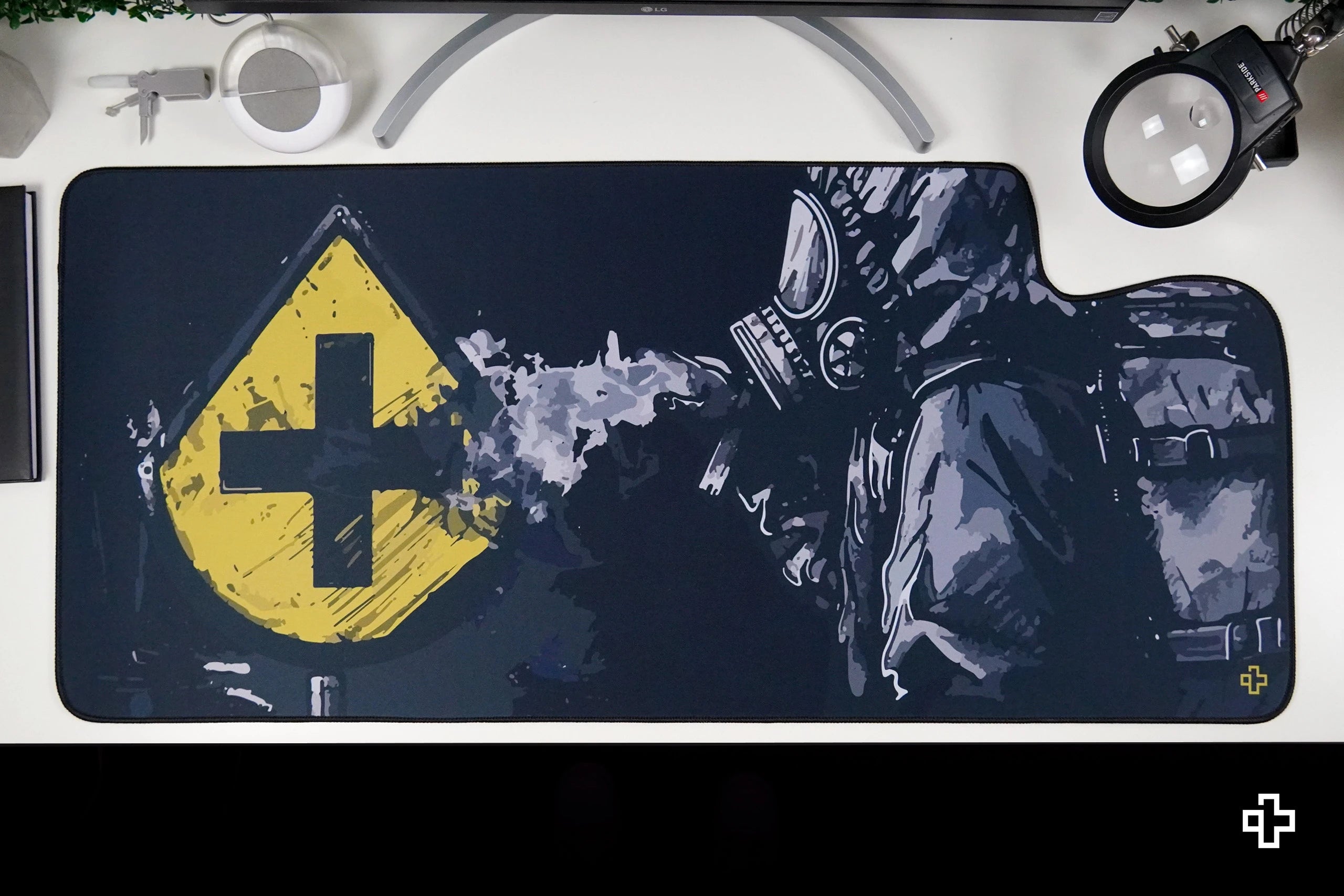 Deskmat egérpad QwertyKey Fallout 4mm szegélyezett szélével