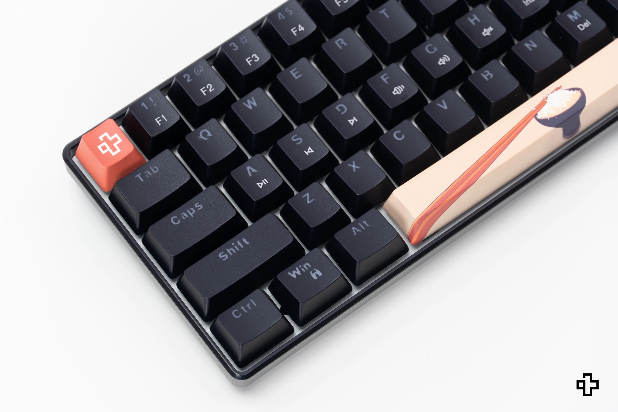 QwertyKey Rice V3 Neagra Hotswap RGB Szoftveres Mechanikus Játékbillentyűzet