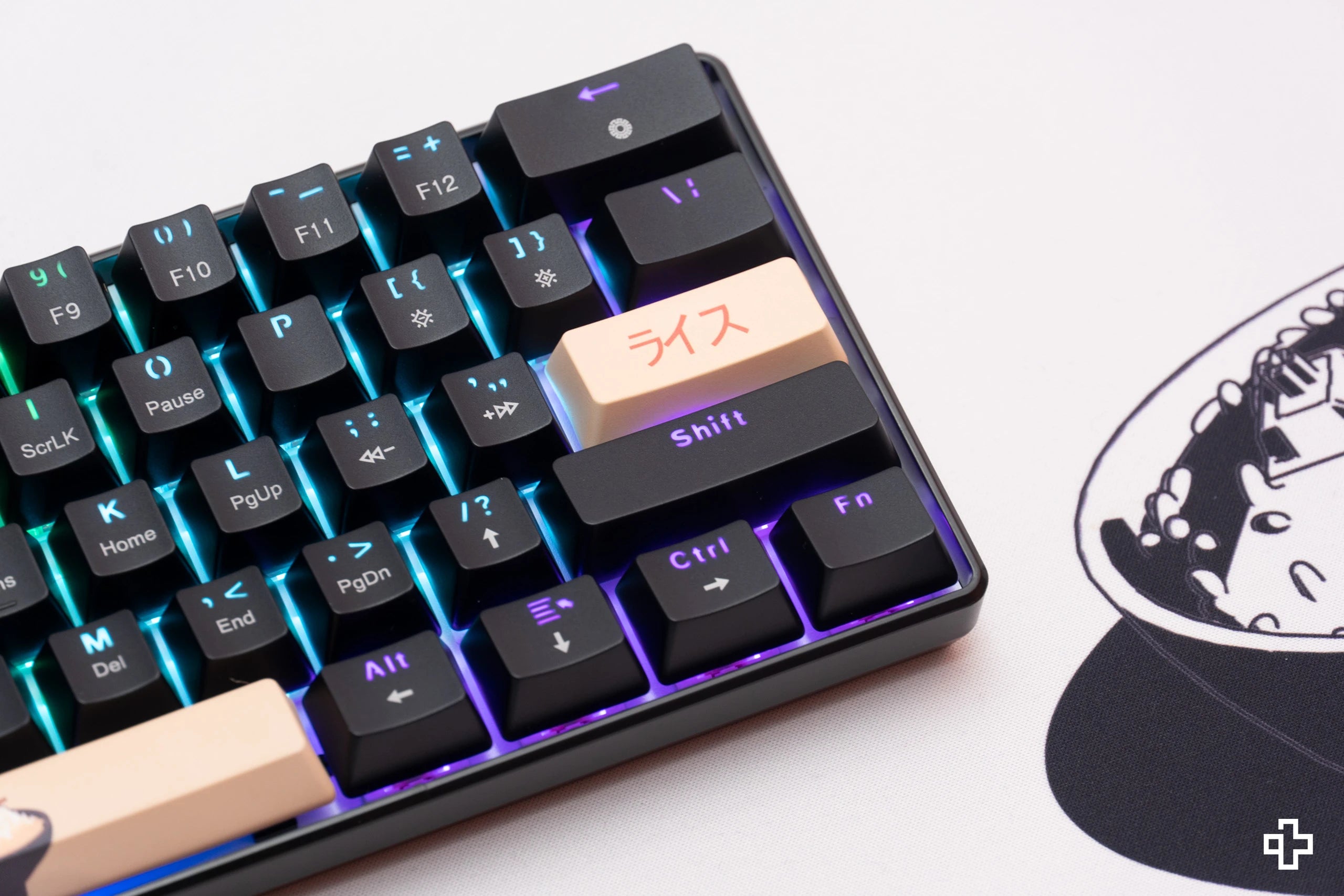 QwertyKey Rice V3 Neagra Hotswap RGB Szoftveres Mechanikus Játékbillentyűzet