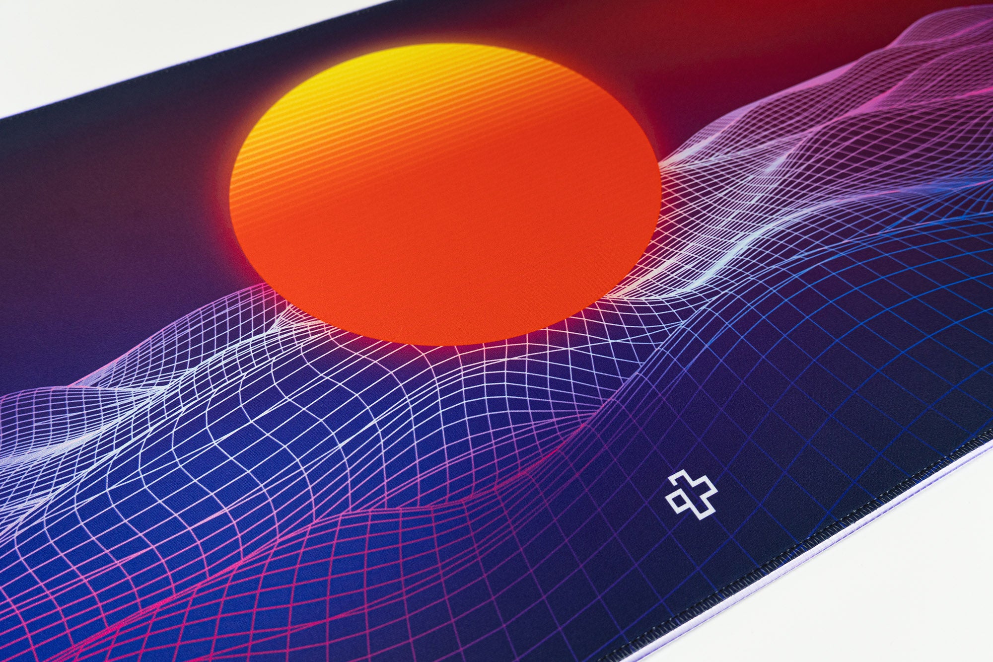 Deskmat Mousepad QwertyKey RGB CyberWave 4mm margini cusute - QwertyKey