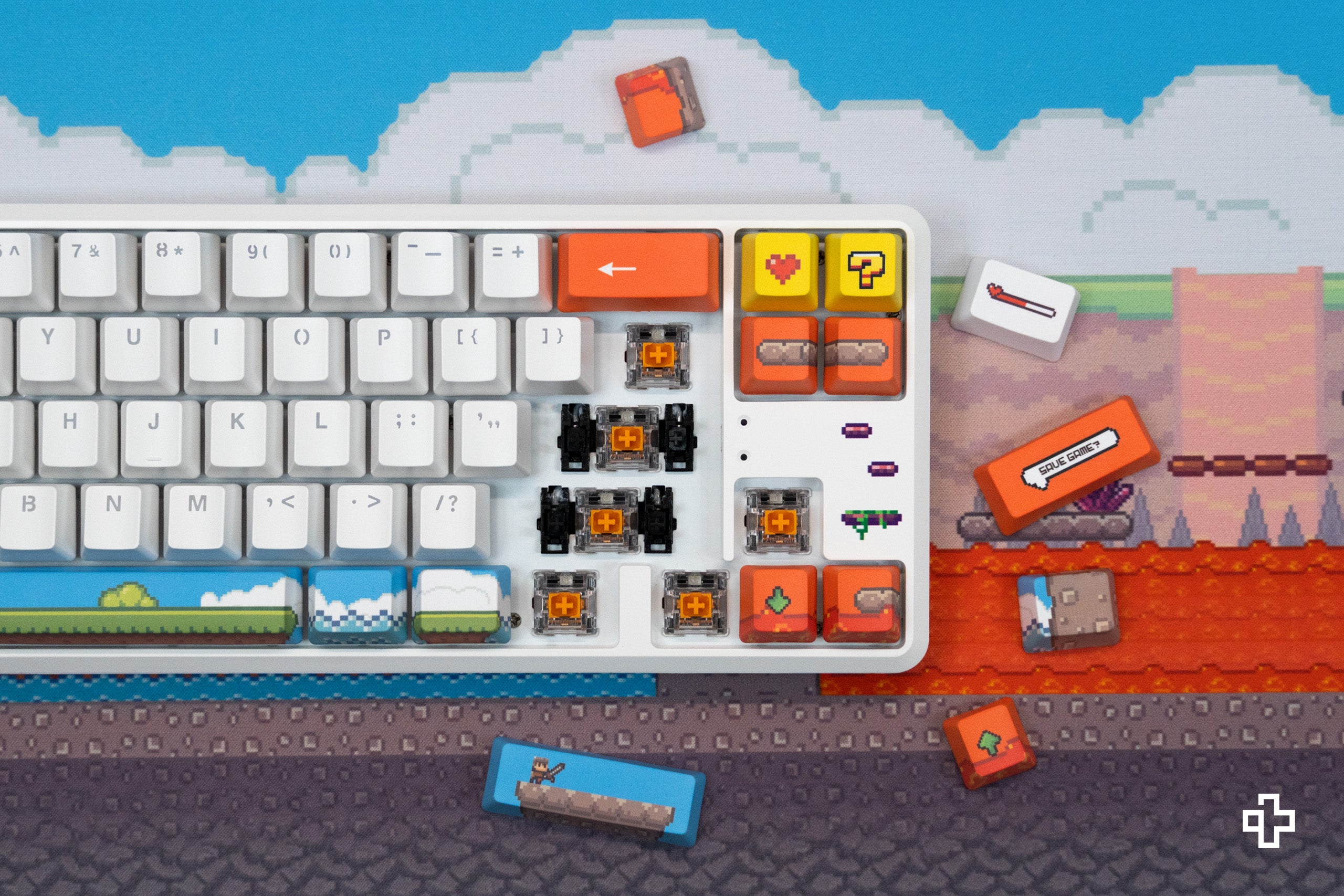 QwertyKey65 Arcade Hotswap RGB Mechanikus Játékbillentyűzet
