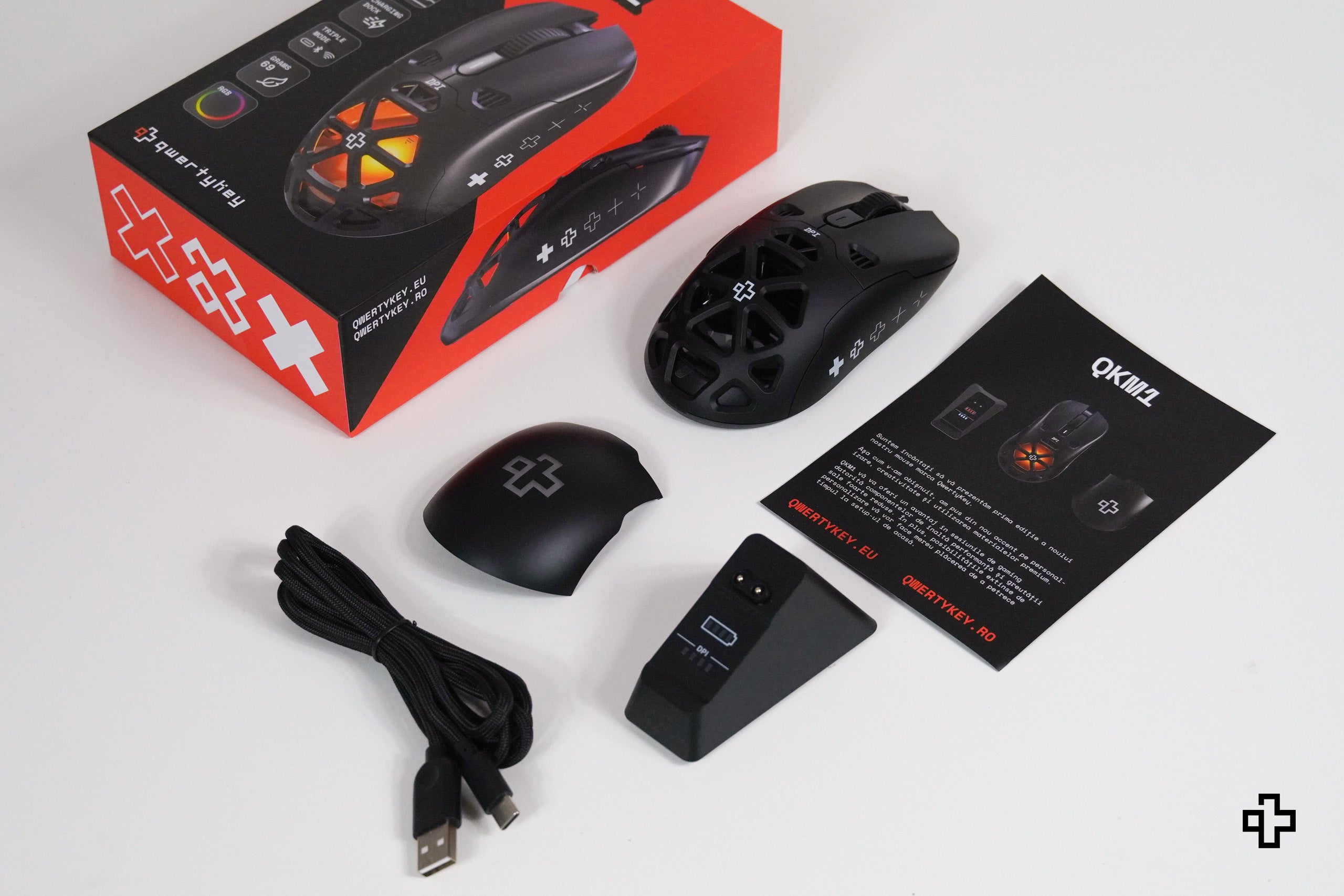 Egér QwertyKey QKM1 Vezeték nélküli Bluetooth Töltő Dokkoló Fekete