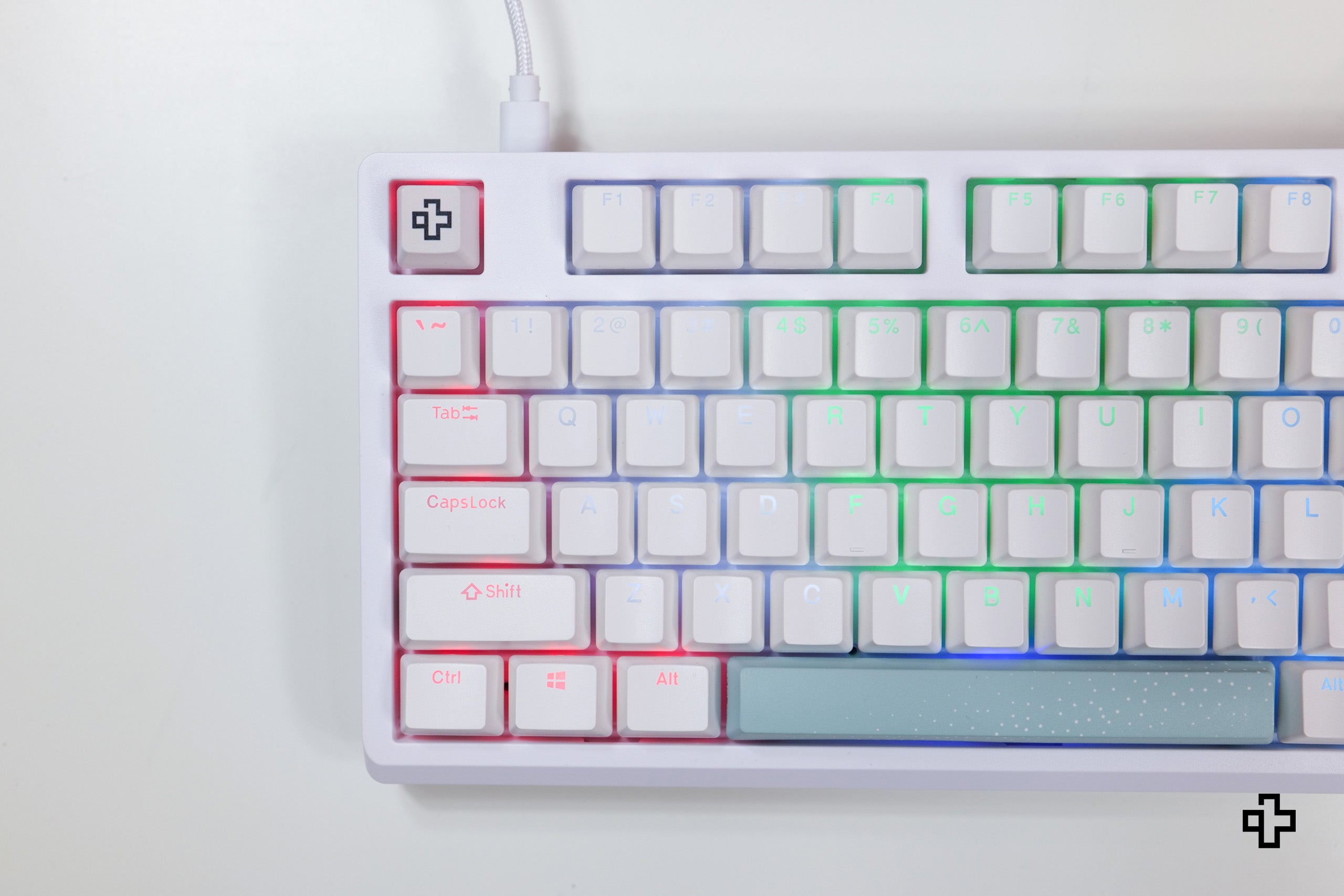 QwertyKey Salt V2 RGB Hotswap Szoftver Mechanikus Játékbillentyűzet Hotswap