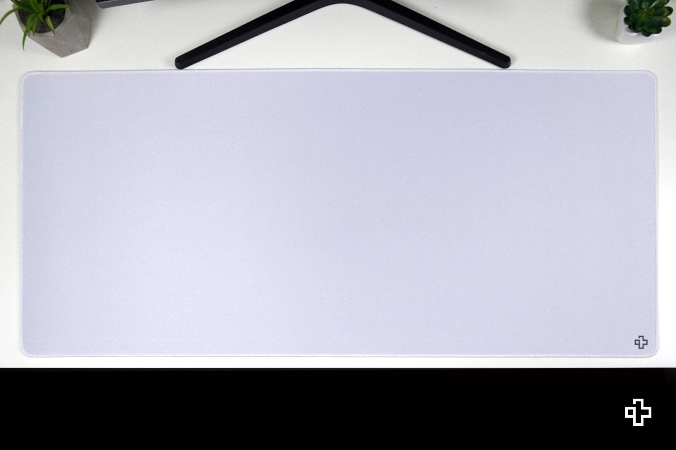 Deskmat Egéralbú QwertyKey Fehér Klasszikus Egyszerű 4mm varrt szegély