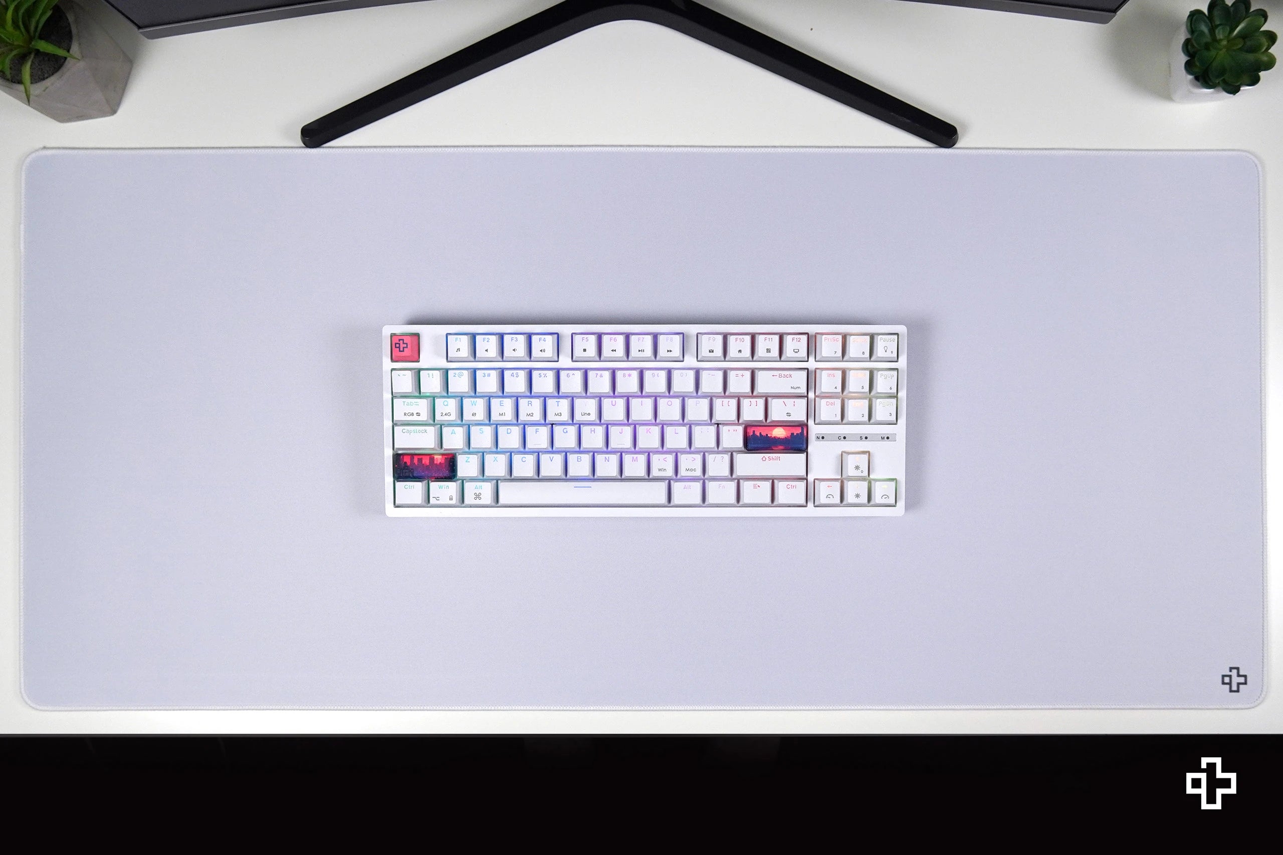 Deskmat Egéralbú QwertyKey Fehér Klasszikus Egyszerű 4mm varrt szegély