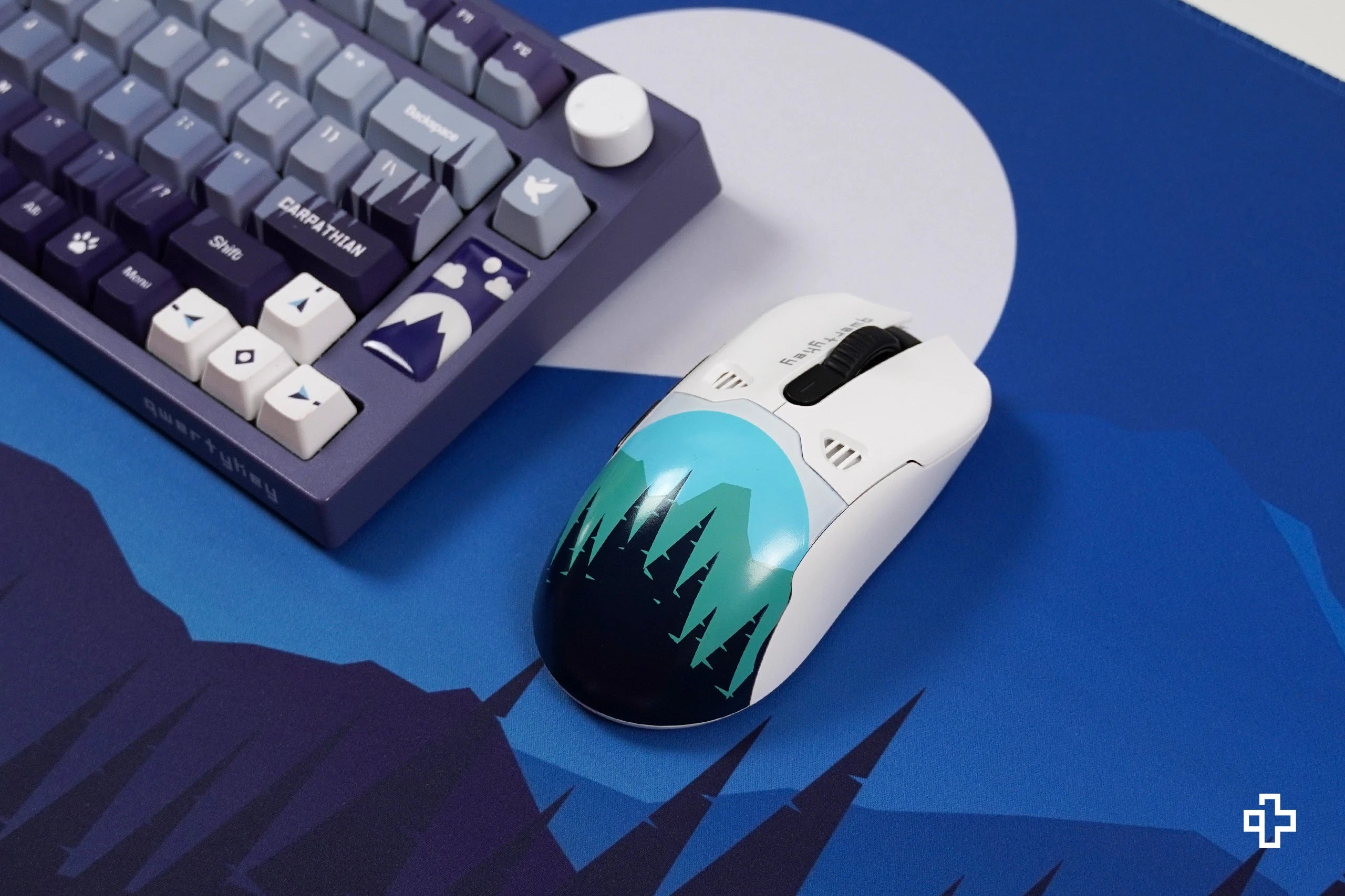 Cover Mouse QKM1 Kárpáti Fehér