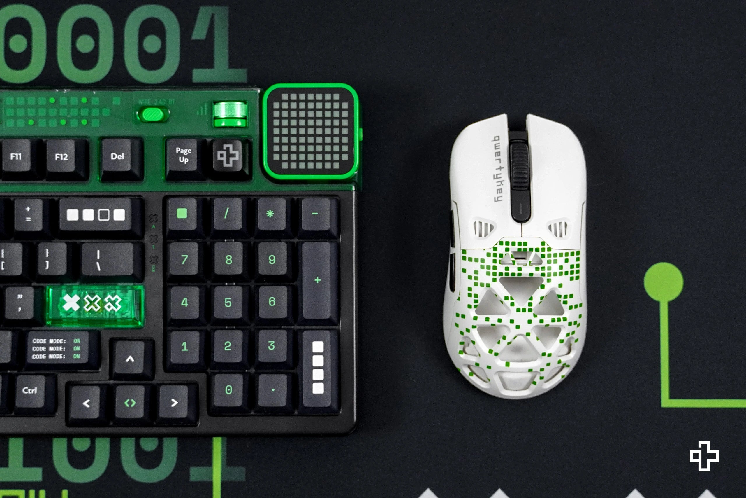 QKM1 Matrix egérfedő Fehér
