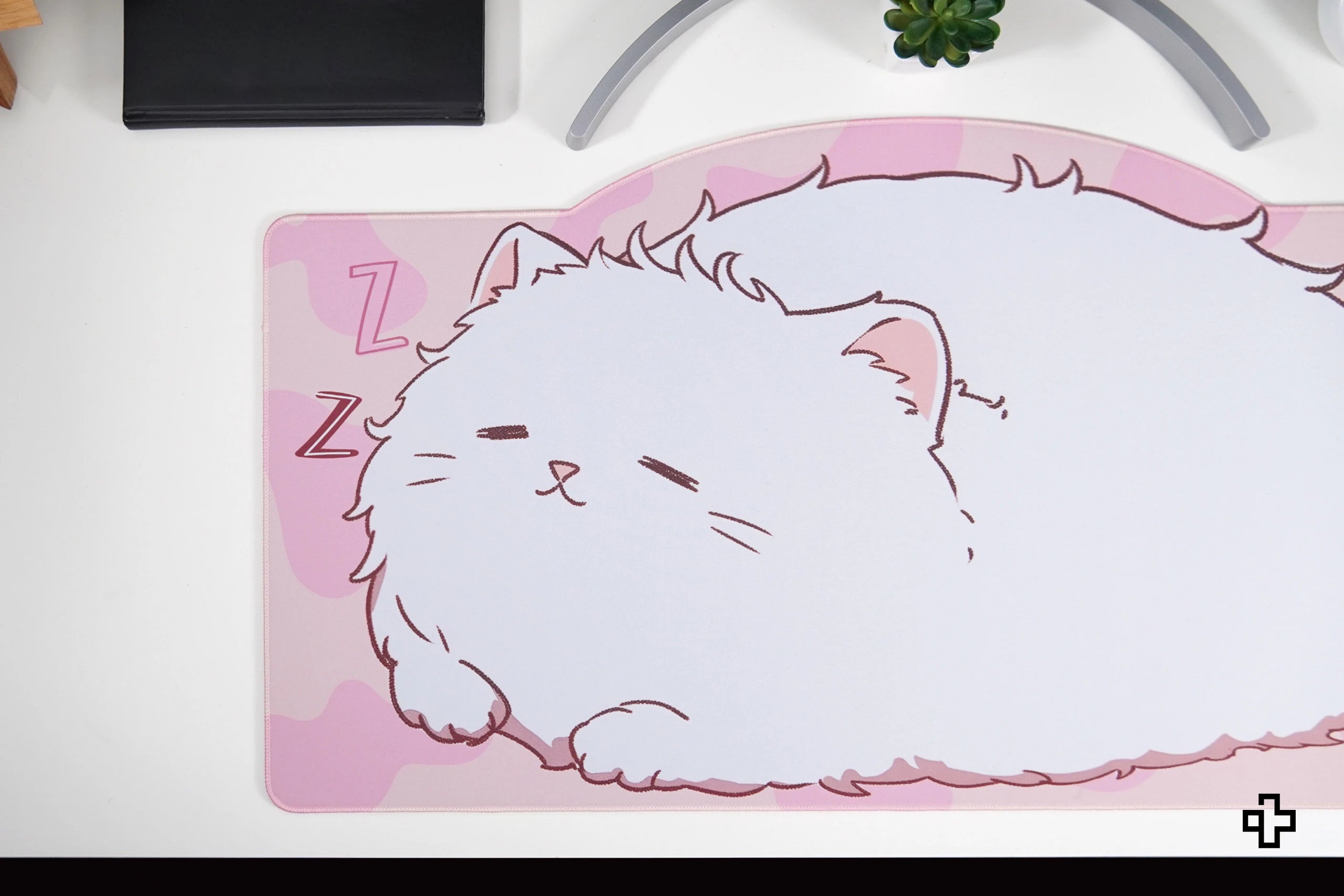 Deskmat Egérpad QwertyKey Bliss Pisica 4mm varrott szélek