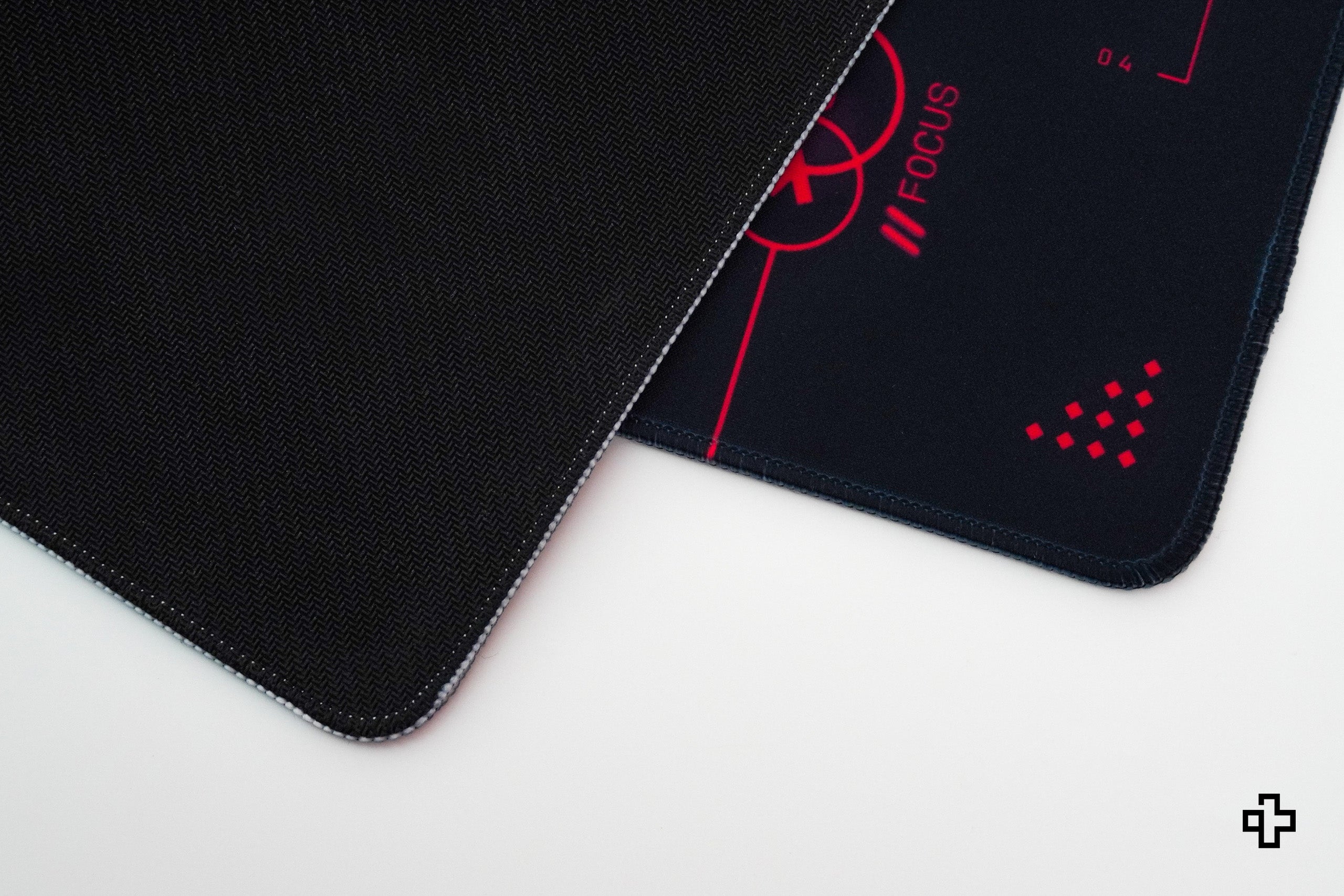 Mousepad QwertyKey QKM1 4mm varrott szélek gaming