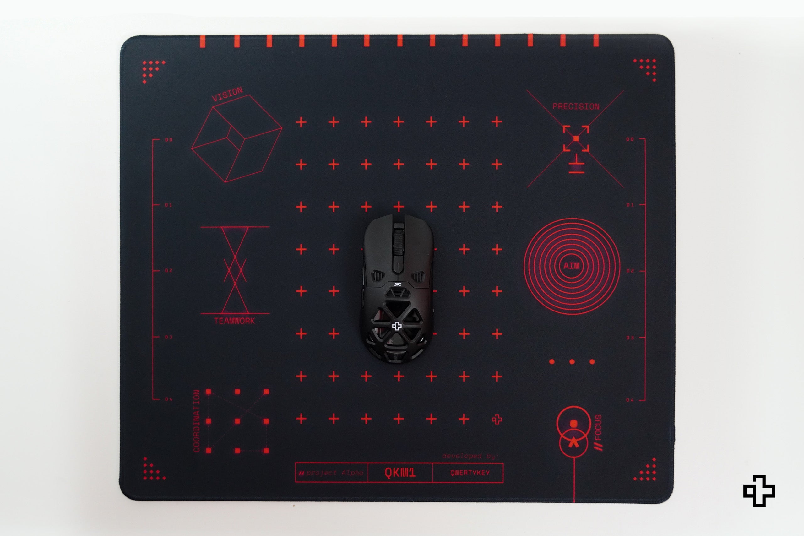 Mousepad QwertyKey QKM1 4mm varrott szélek gaming