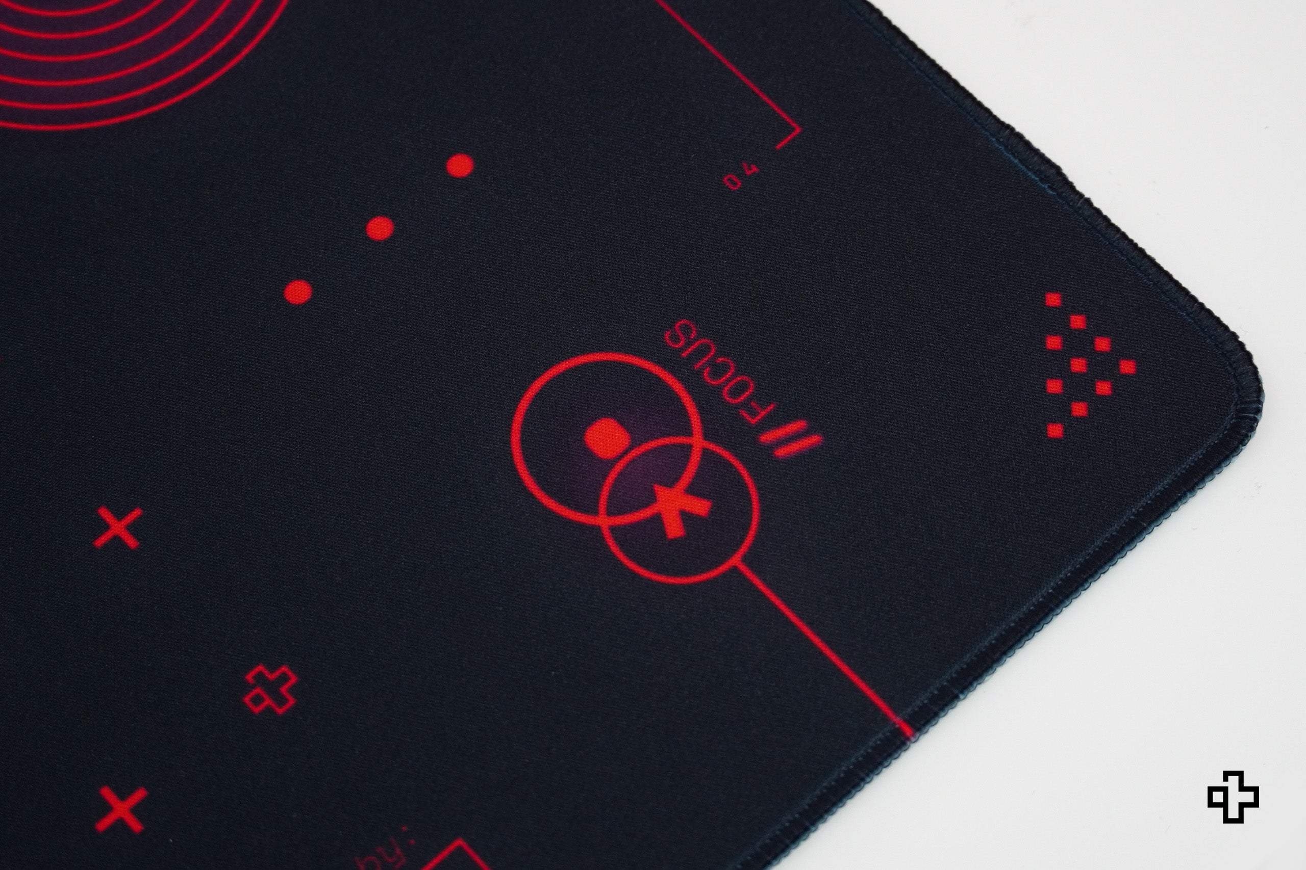 Mousepad QwertyKey QKM1 4mm varrott szélek gaming