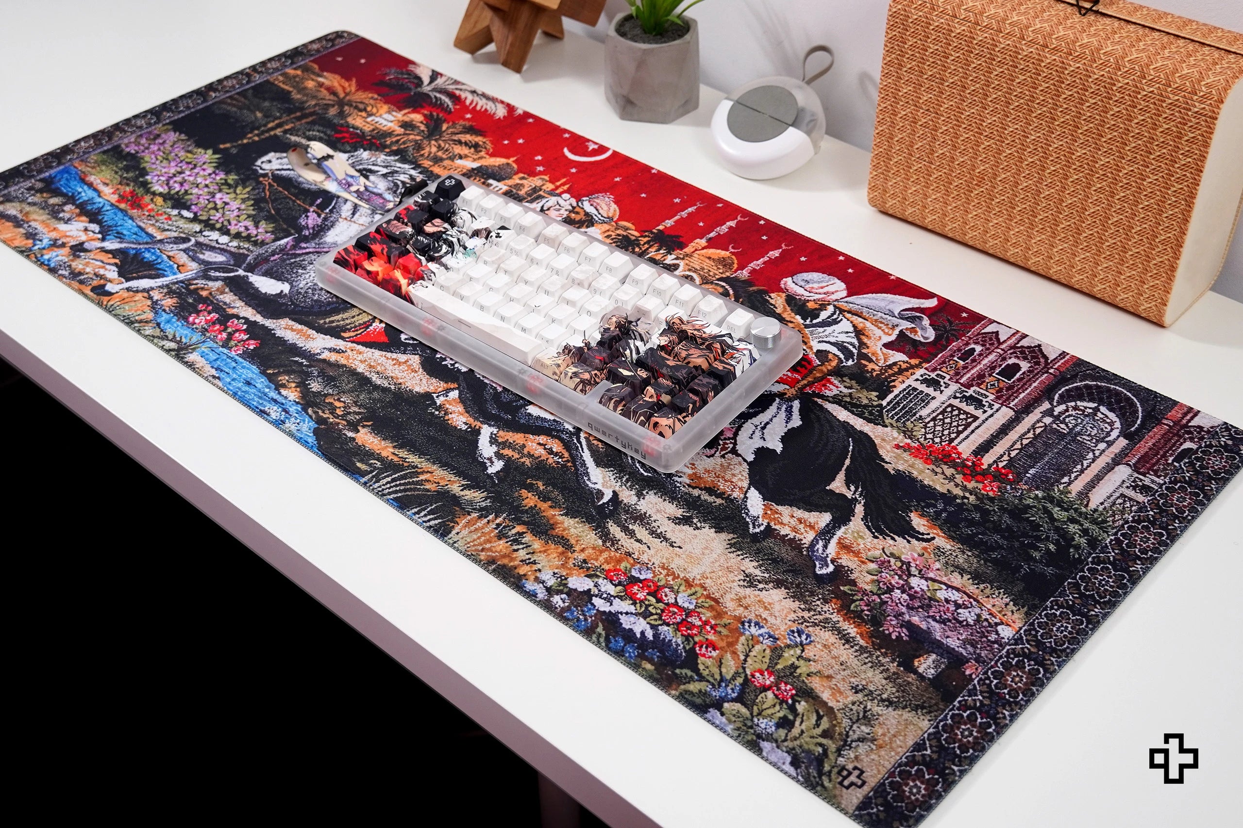 Deskmat Egérpad QwertyKey Rapirea din Serai 4mm varrott szélek