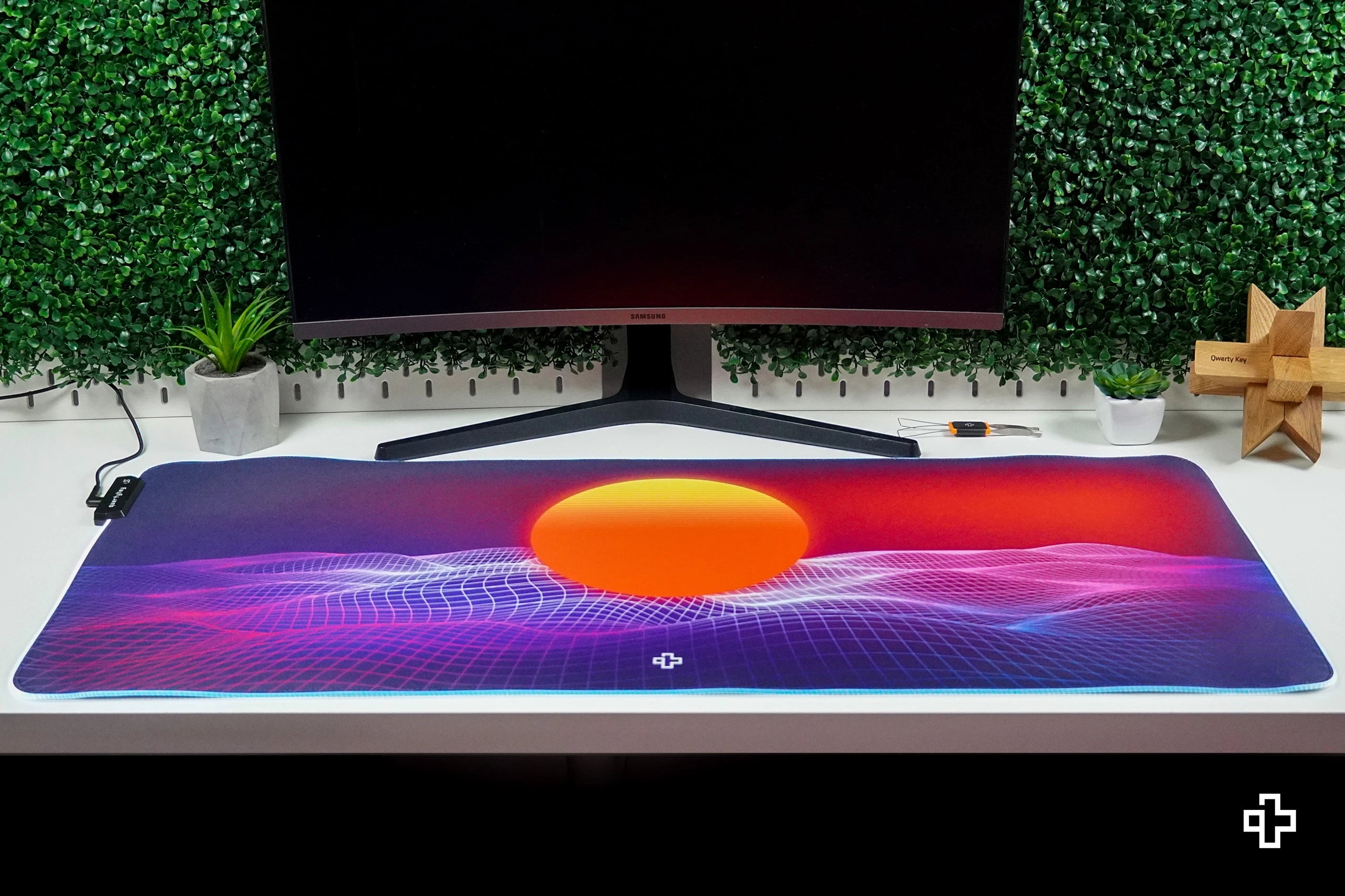 Deskmat Egéralátét QwertyKey RGB CyberWave V2 4mm szegélyezett szélek
