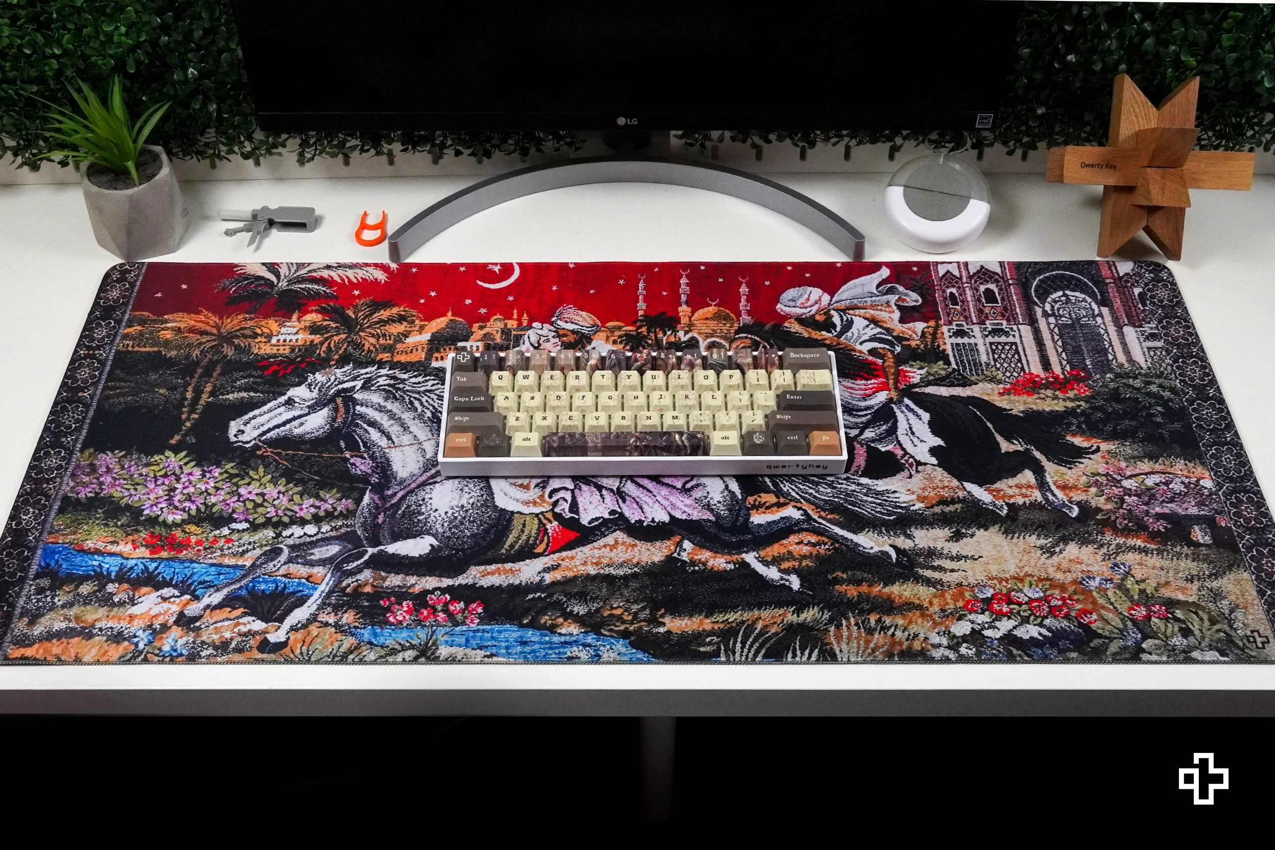 QwertyKey A Szerelemrabló a Szeraiból Hotswap RGB Mechanikus Játékbillentyűzet