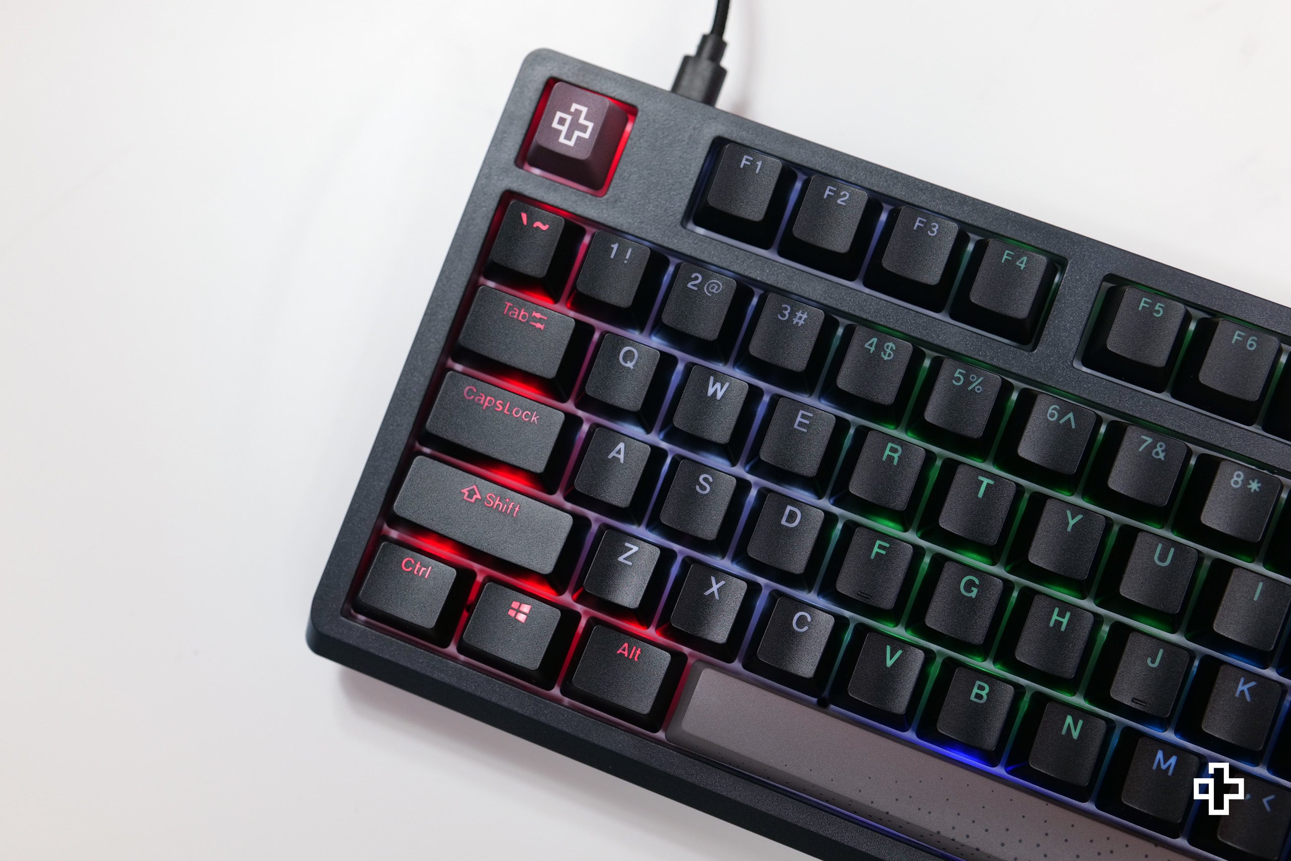 QwertyKey Pepper V2 RGB Hotswap Szoftver Mechanikus Játékbillentyűzet Hotswap