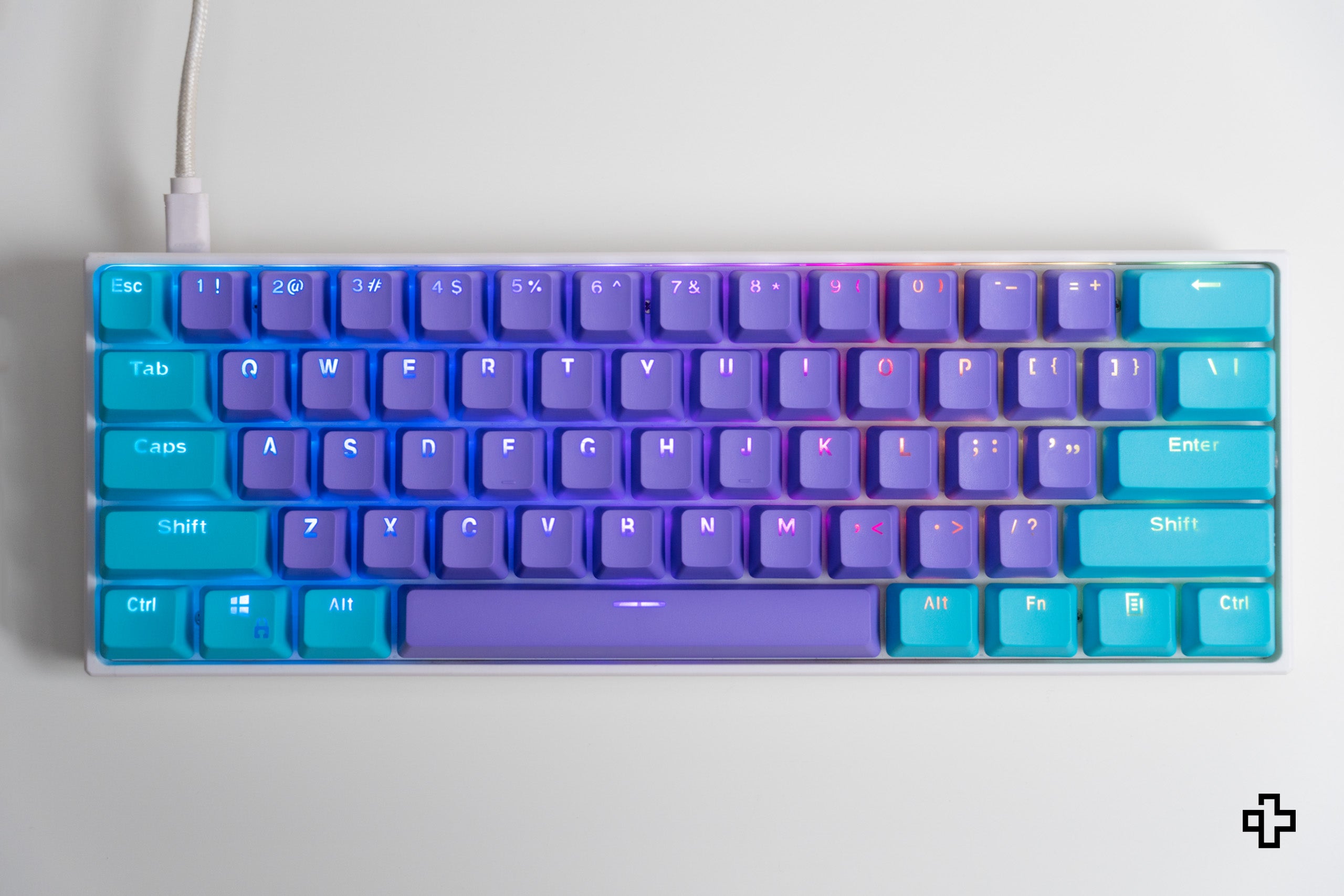 Set Íz QWERTY Liliac-Ocean Áttetsző Profil OEM Anyag PBT – dupla lövés