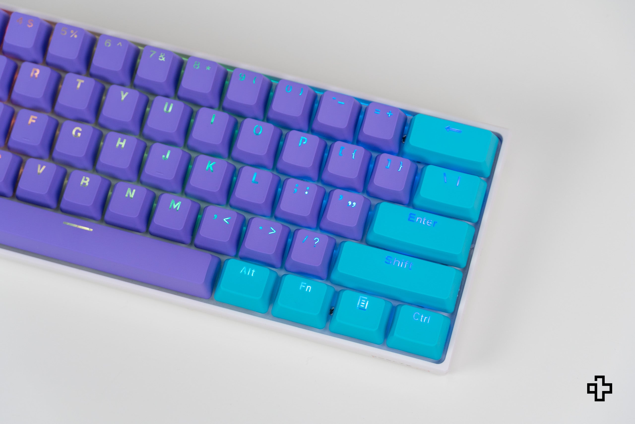 Set Íz QWERTY Liliac-Ocean Áttetsző Profil OEM Anyag PBT – dupla lövés