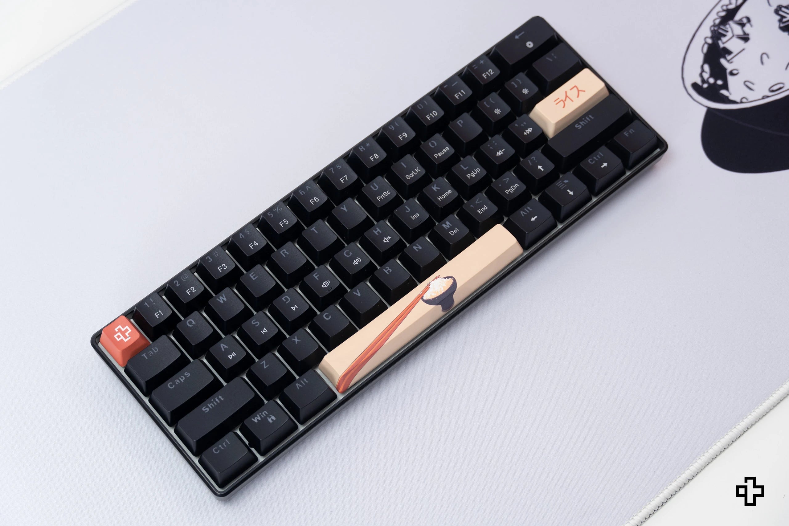 QwertyKey Rice V3 Neagra Hotswap RGB Szoftveres Mechanikus Játékbillentyűzet