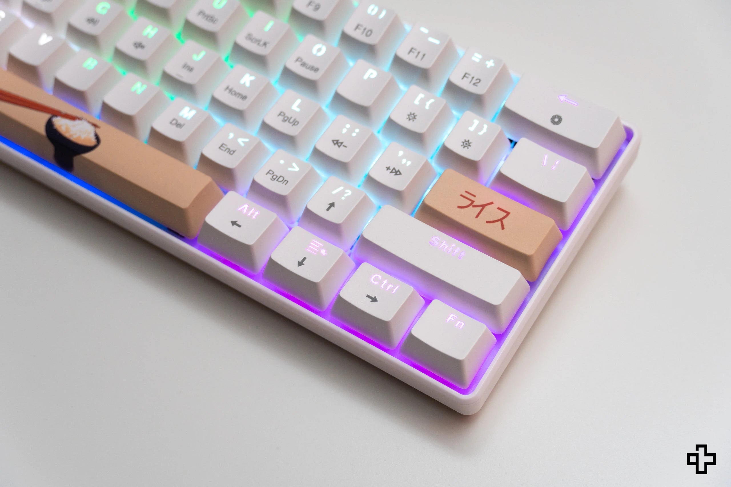 QwertyKey Rice V3 Alba Hotswap RGB Szoftveres Mechanikus Játékbillentyűzet