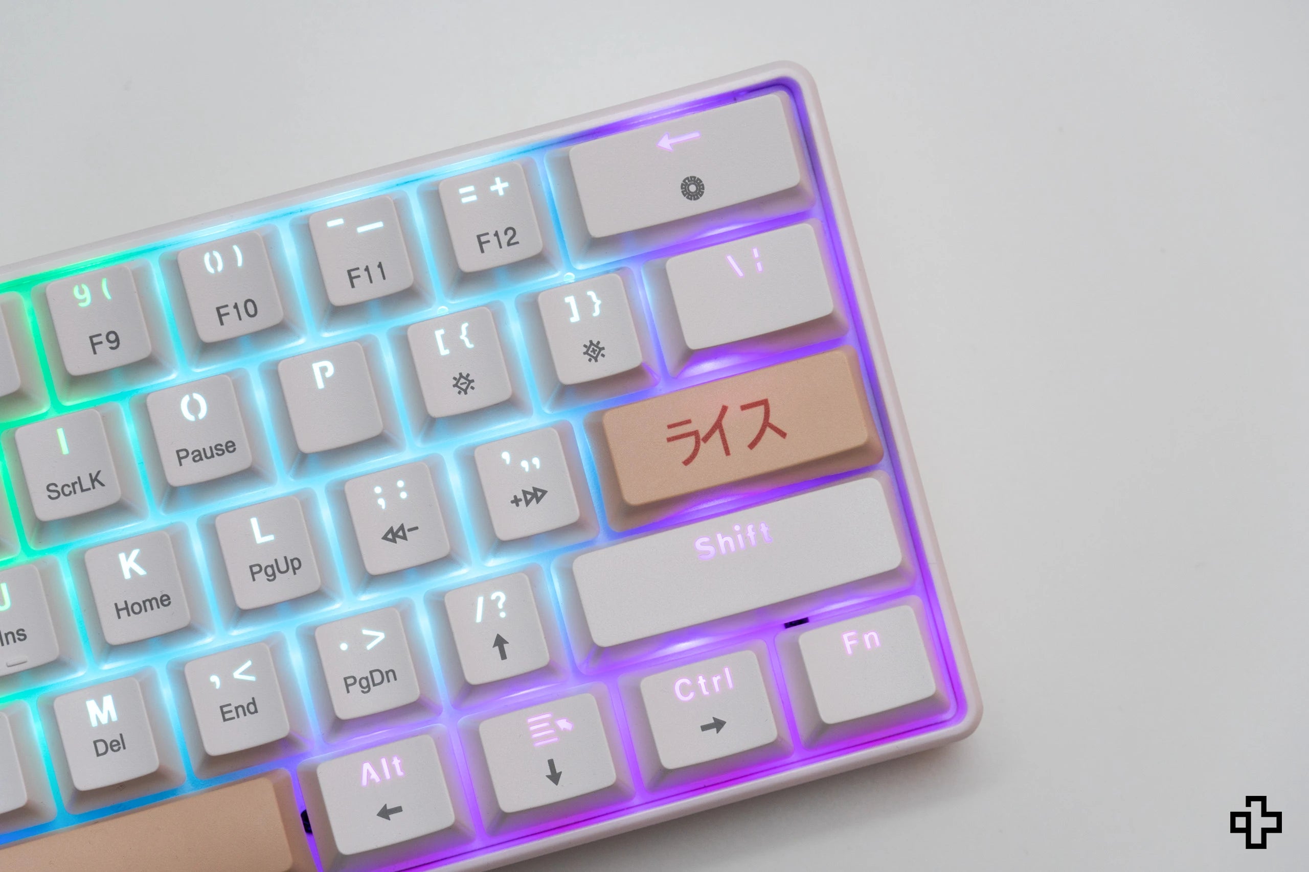 QwertyKey Rice V3 Alba Hotswap RGB Szoftveres Mechanikus Játékbillentyűzet