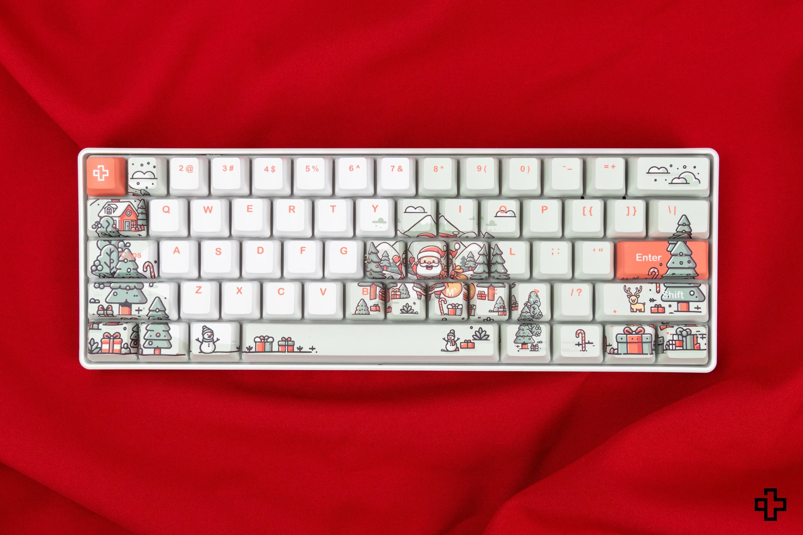 QwertyKey Mikulás Hotswap Mechanikus Billentyűzet Karácsony Gaming