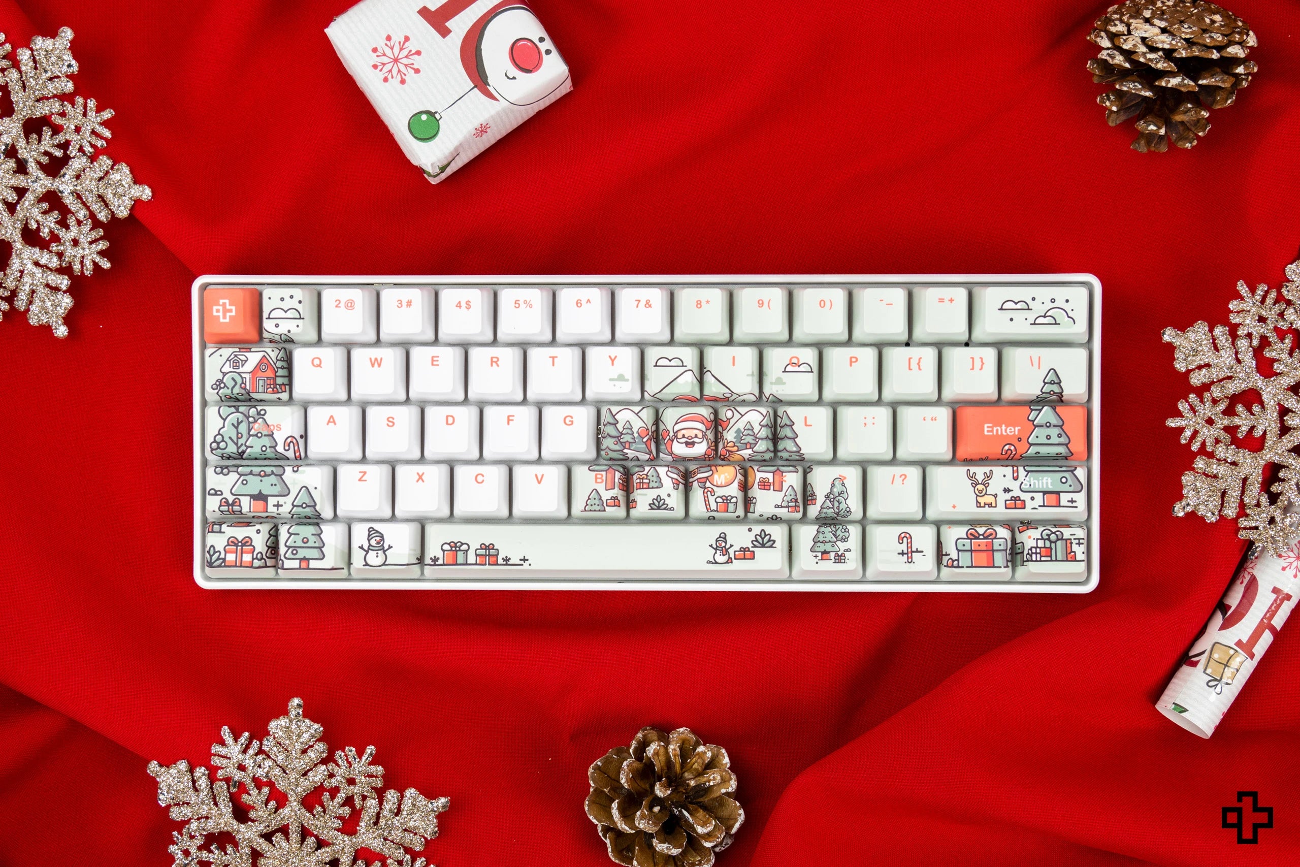 QwertyKey Mikulás Hotswap Mechanikus Billentyűzet Karácsony Gaming