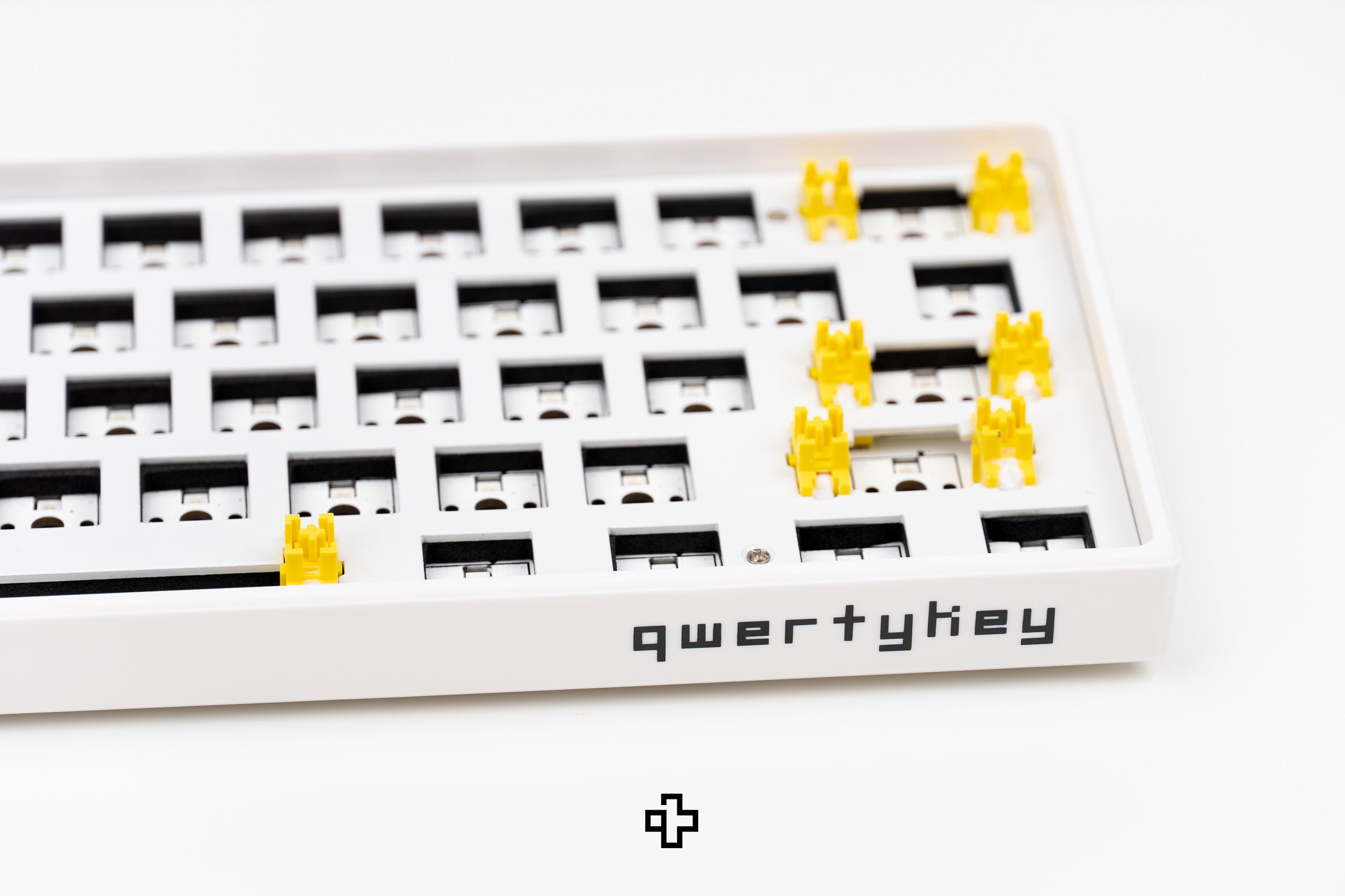 QwertyKey Alb 61 Gamer Mechanikus Billentyűzet Készlet