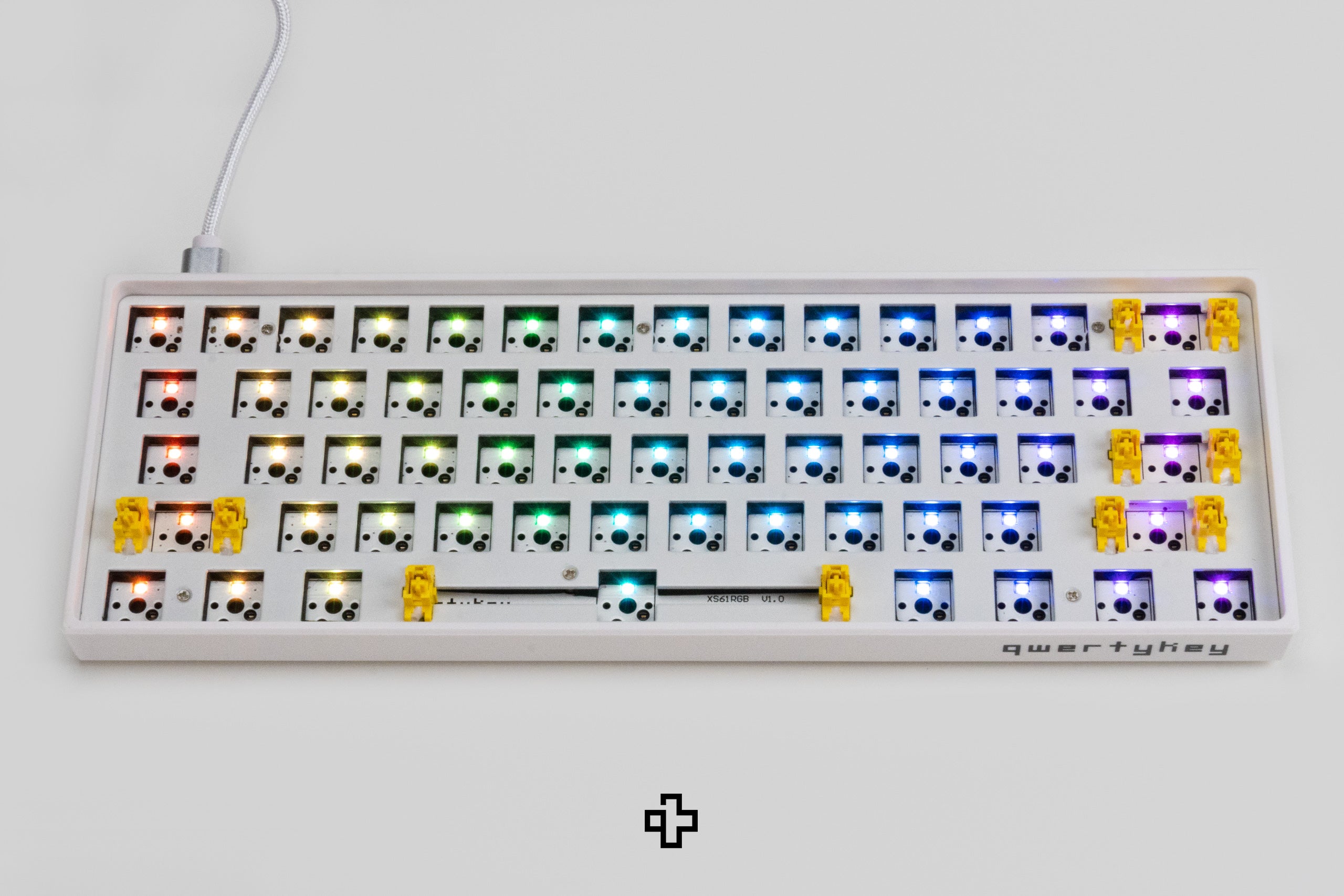 QwertyKey Alb 61 Gamer Mechanikus Billentyűzet Készlet