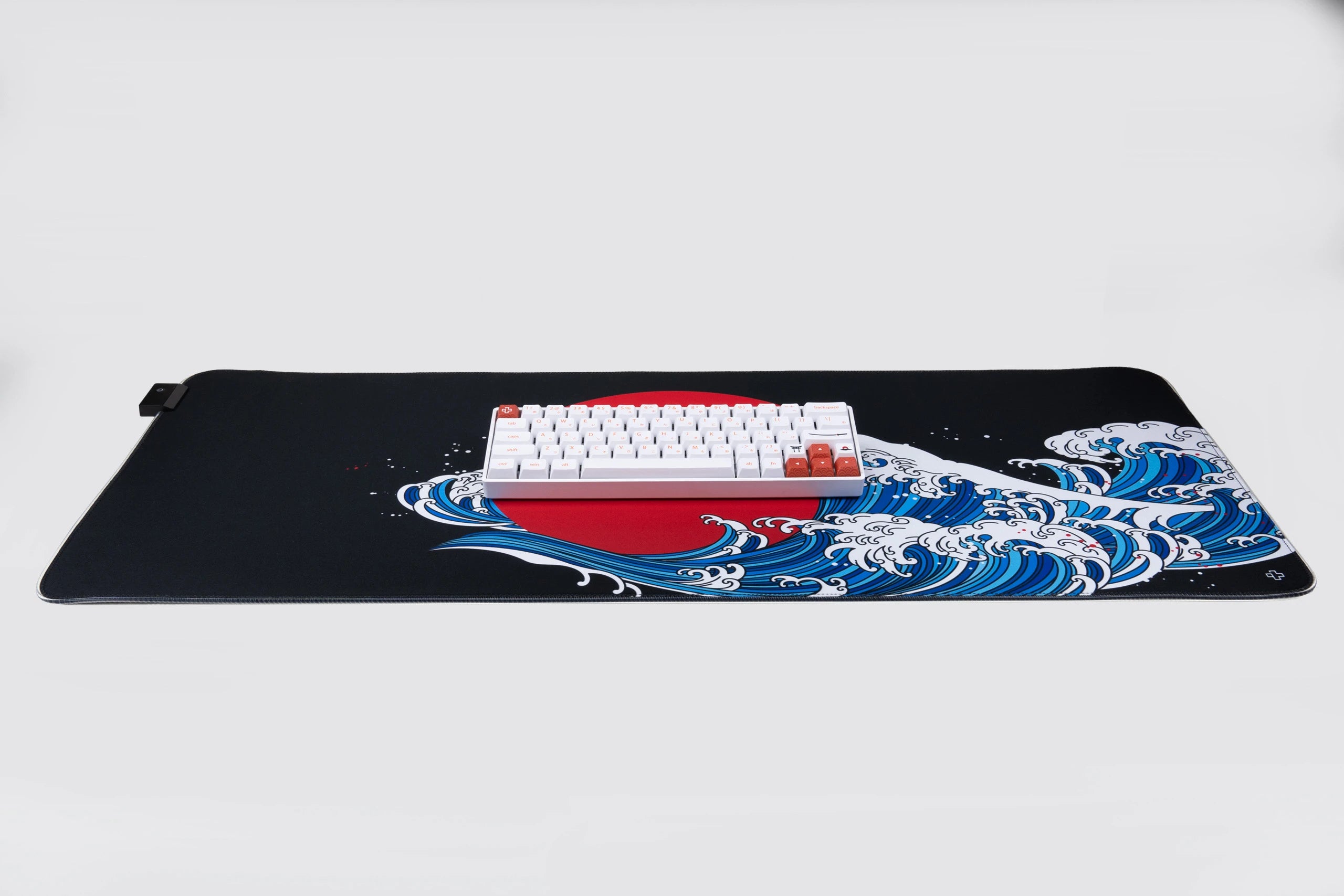 Deskmat Egérpad QwertyKey RGB JapanWave Szoftver 4mm varrott szélek