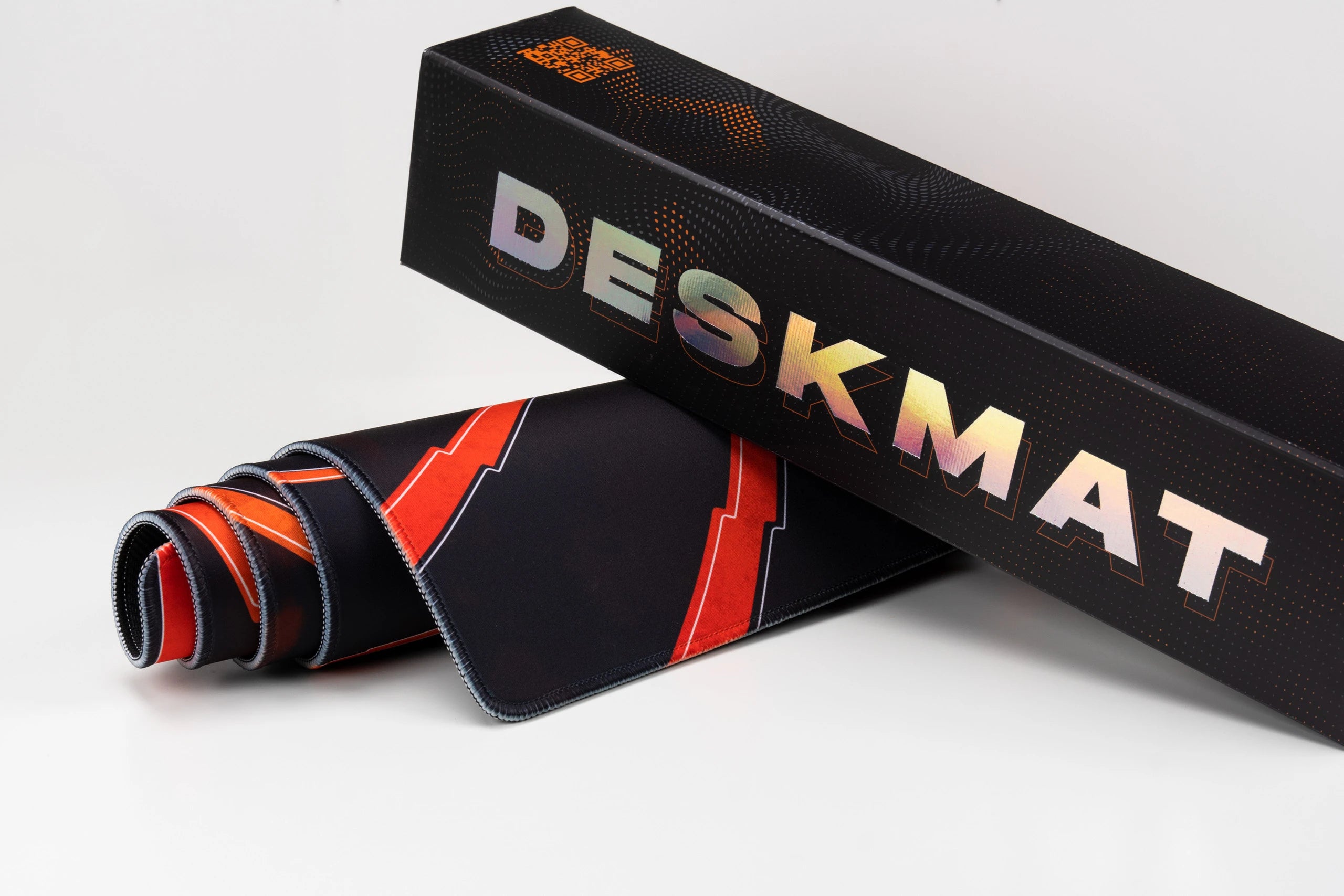 Deskmat Egérpad QwertyKey Hurricane 4mm varrott szélek
