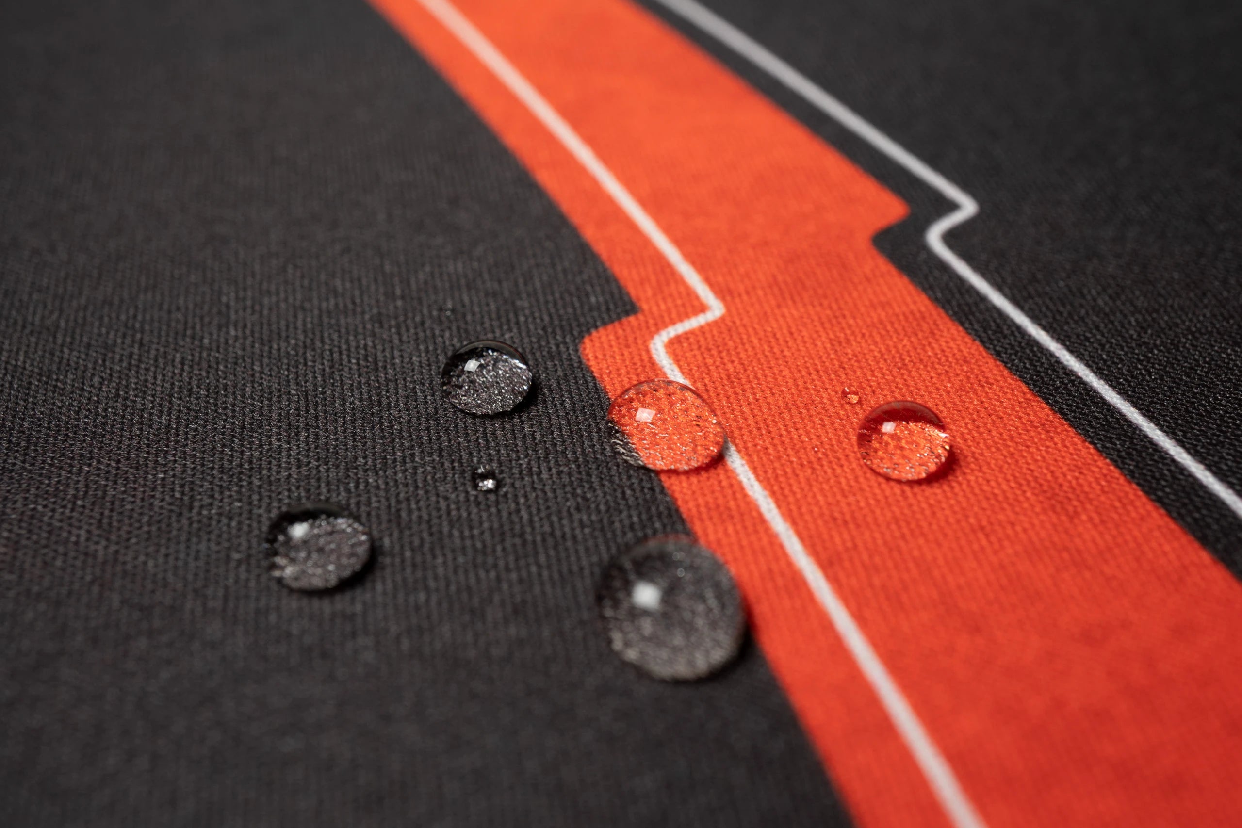 Deskmat Egérpad QwertyKey Hurricane 4mm varrott szélek
